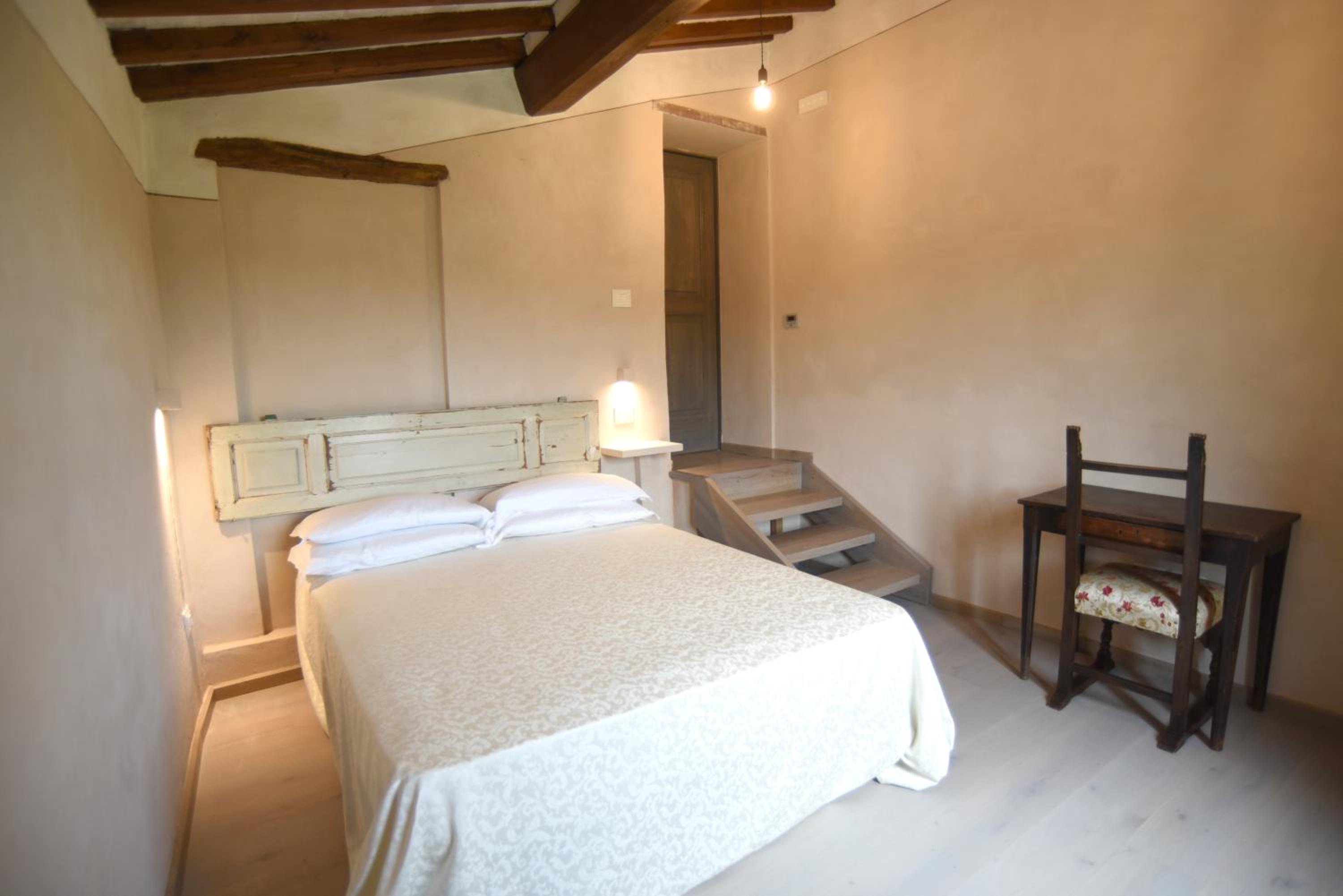 Borgo Colognola - Dimora Storica
