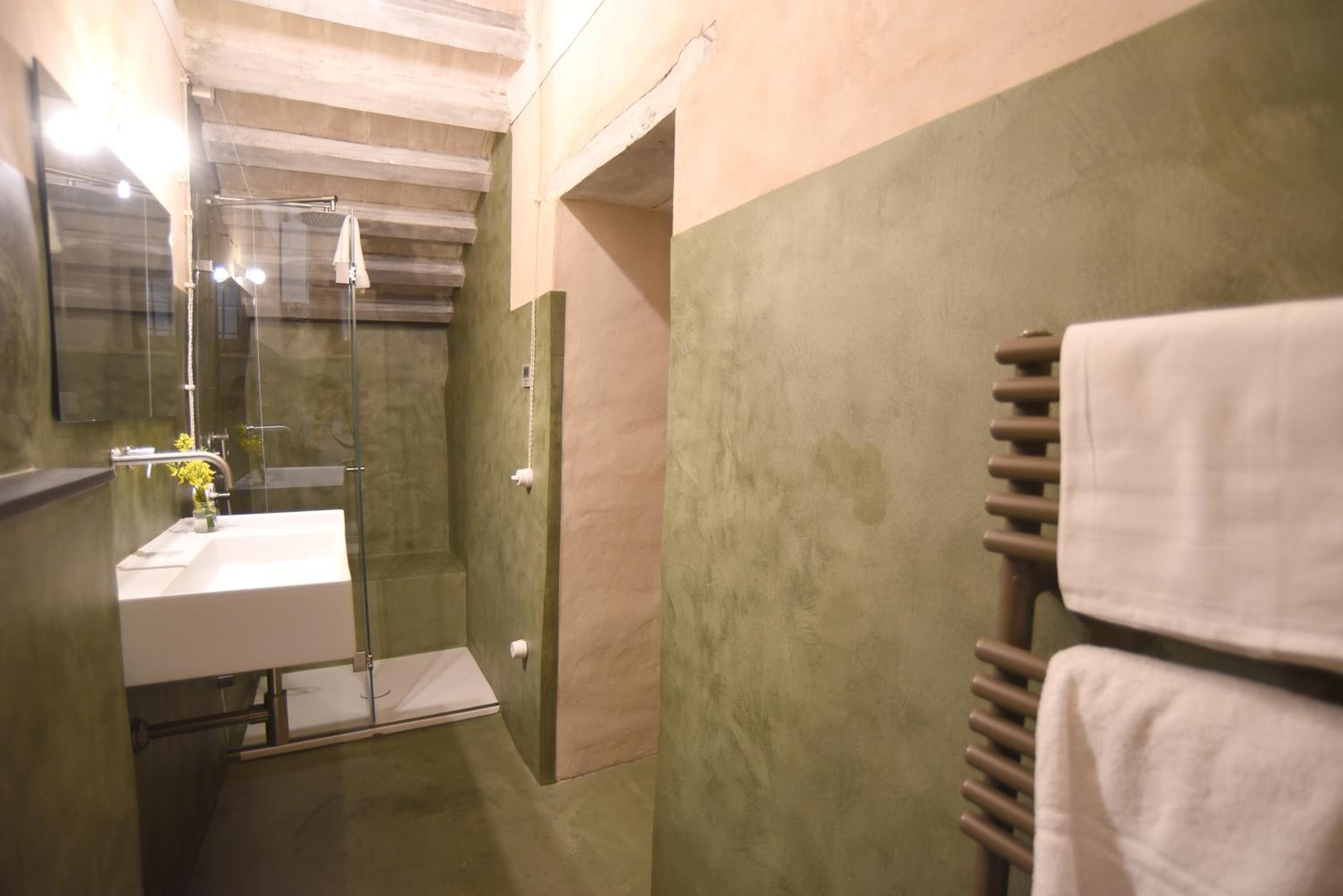 Borgo Colognola - Dimora Storica
