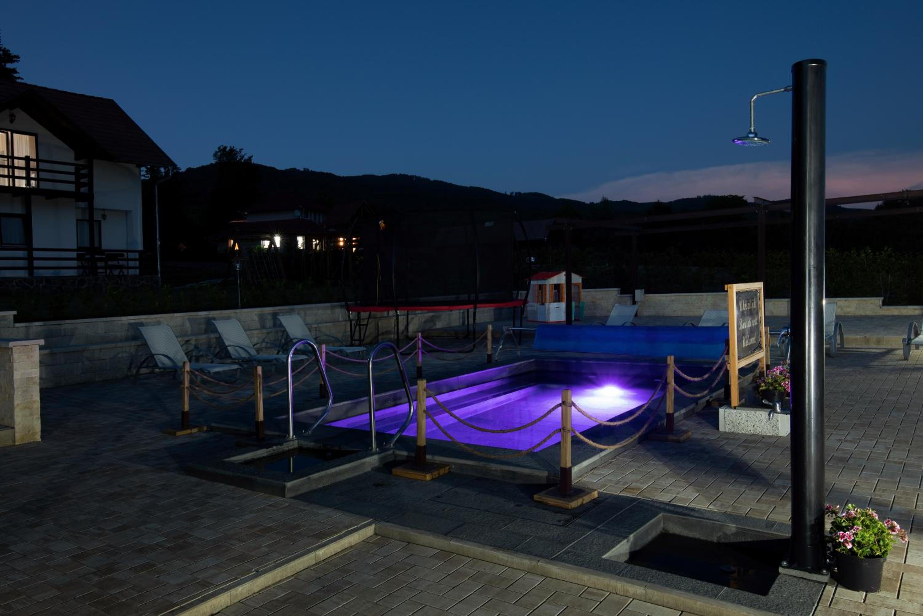 PALLOS Retreat & Wellness view 2