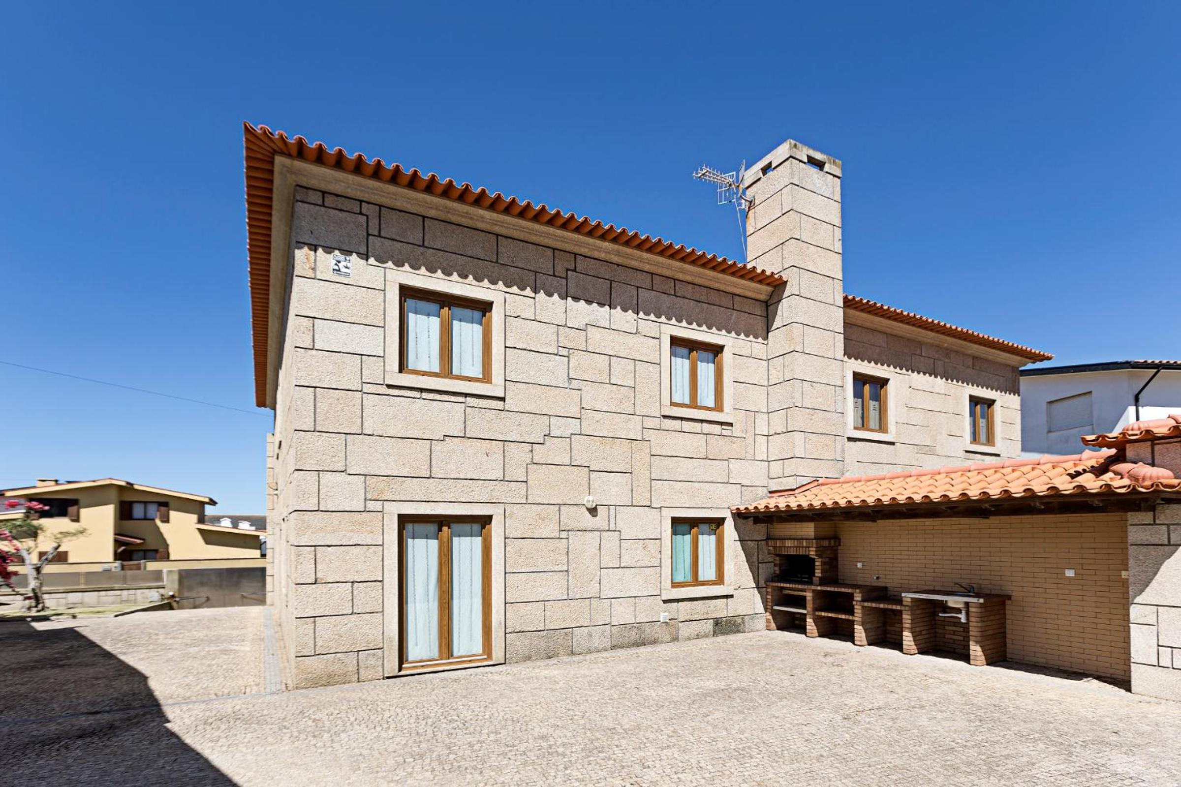 Mindelo Villa Beach by LovelyStay view 2