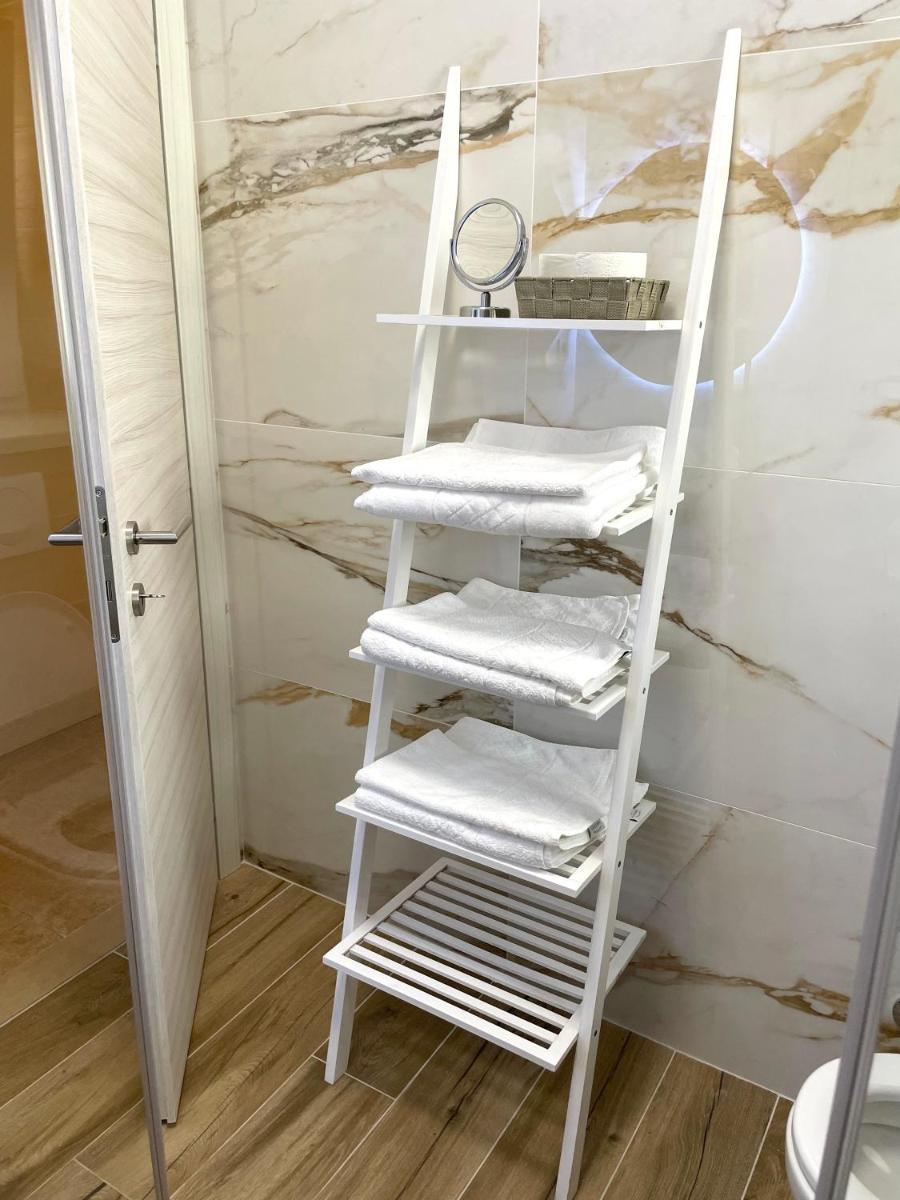 Madonna Guest House