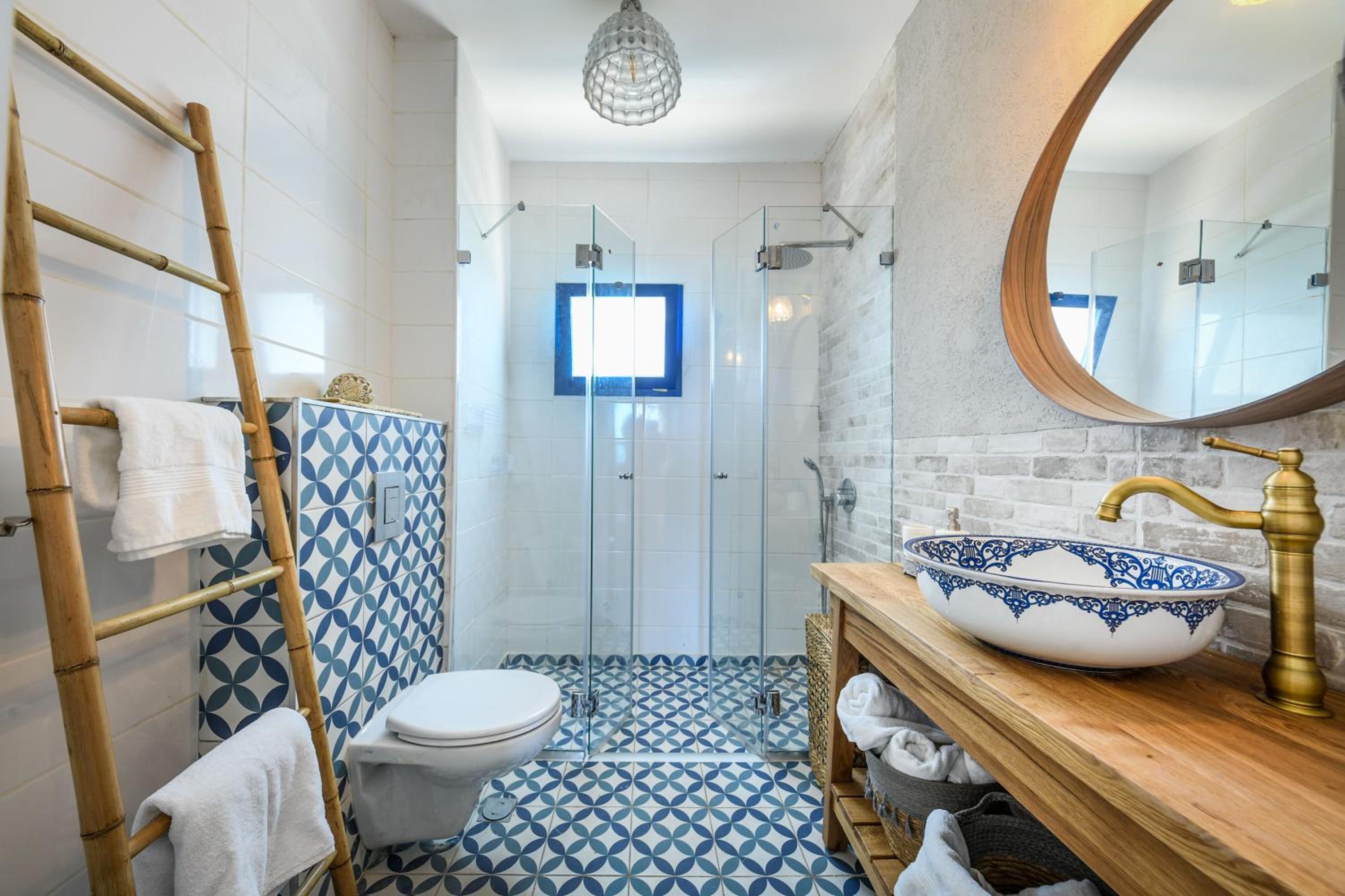 Authentic Beachfront Apartment