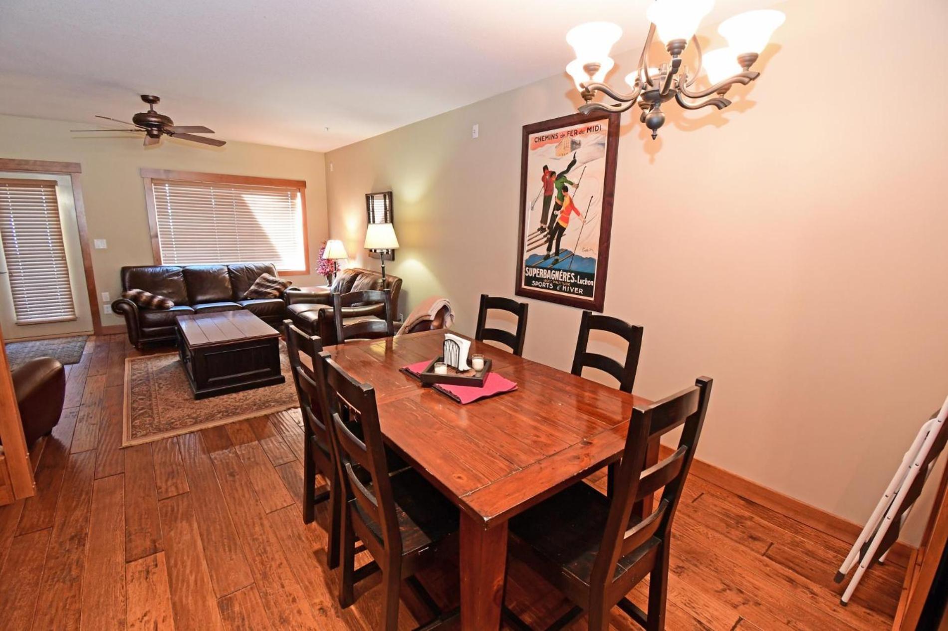Towering Pines Chalet Comfortable and Cozy Chalet with Spectacular Views view 5