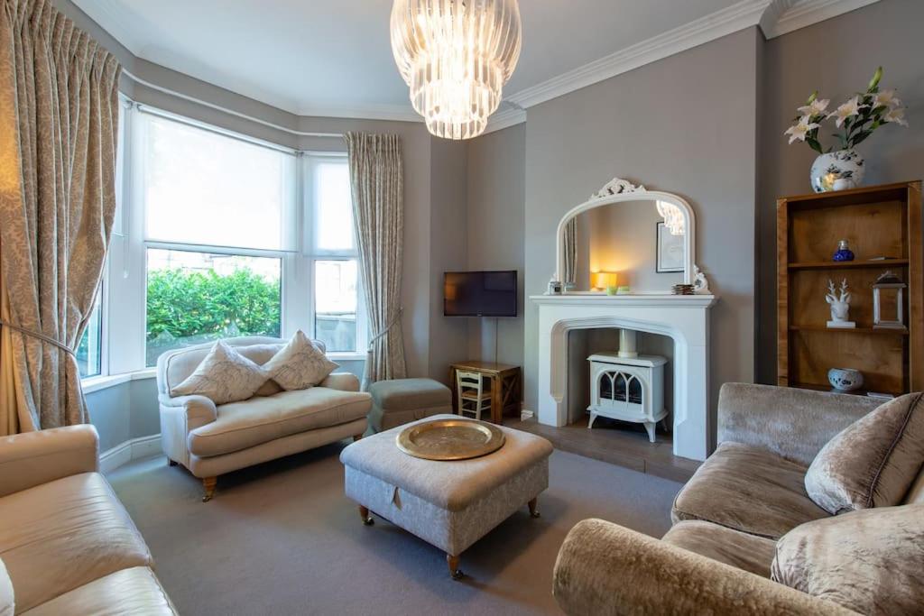 Large Townhouse Penarth, Cardiff view 3