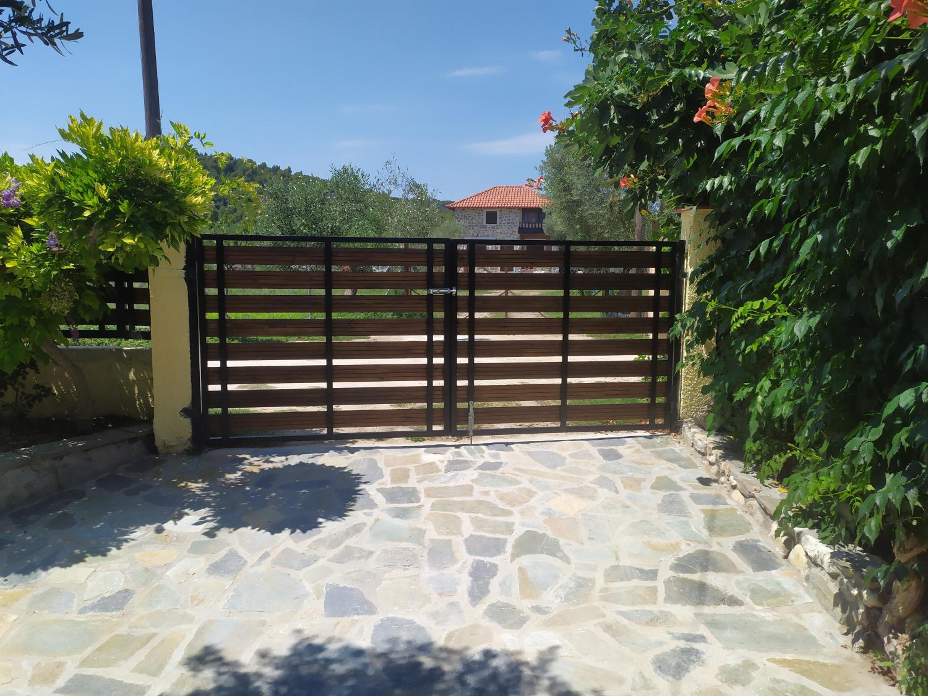 Ioannis Stagkonis House 2 view 3
