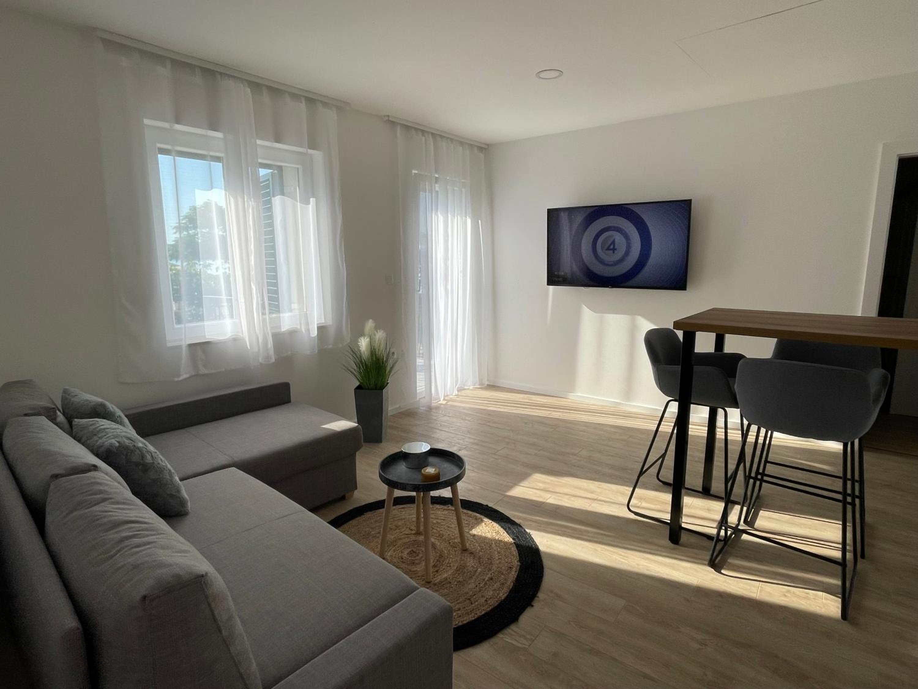 Tisno Central Apartments 2 view 4