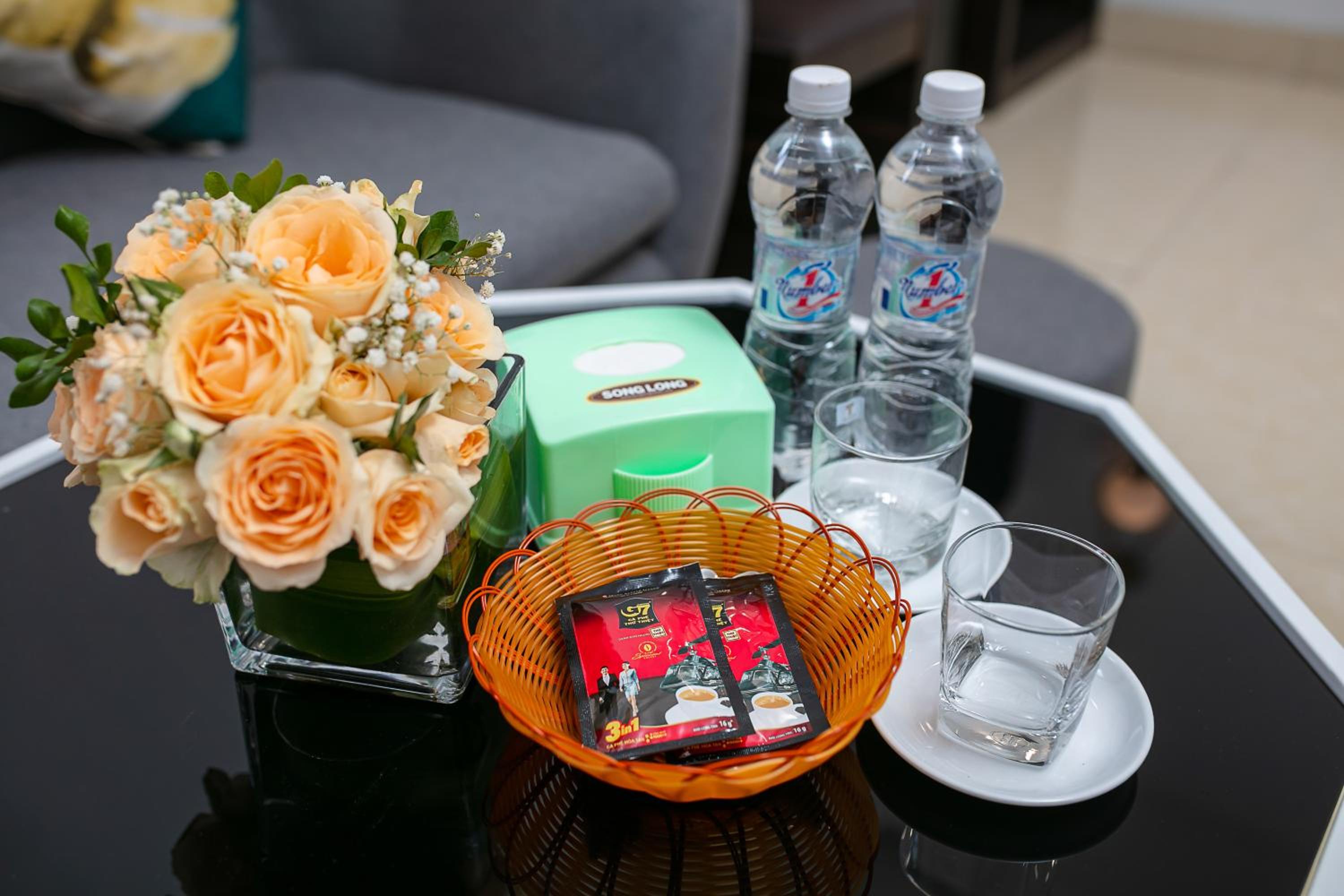 Hanoi Airport Suites Hostel & Travel