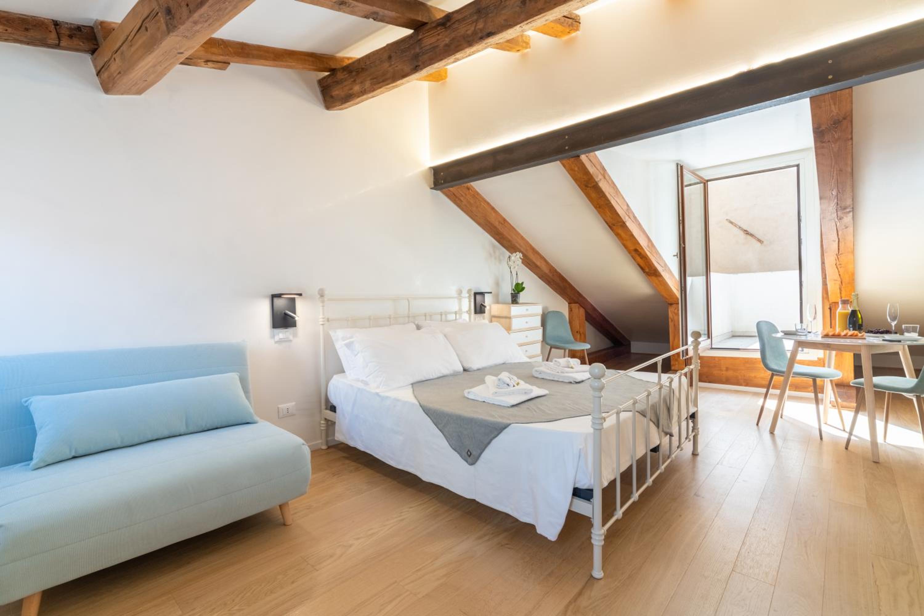 Palazzina Schiavoni by Sarlux