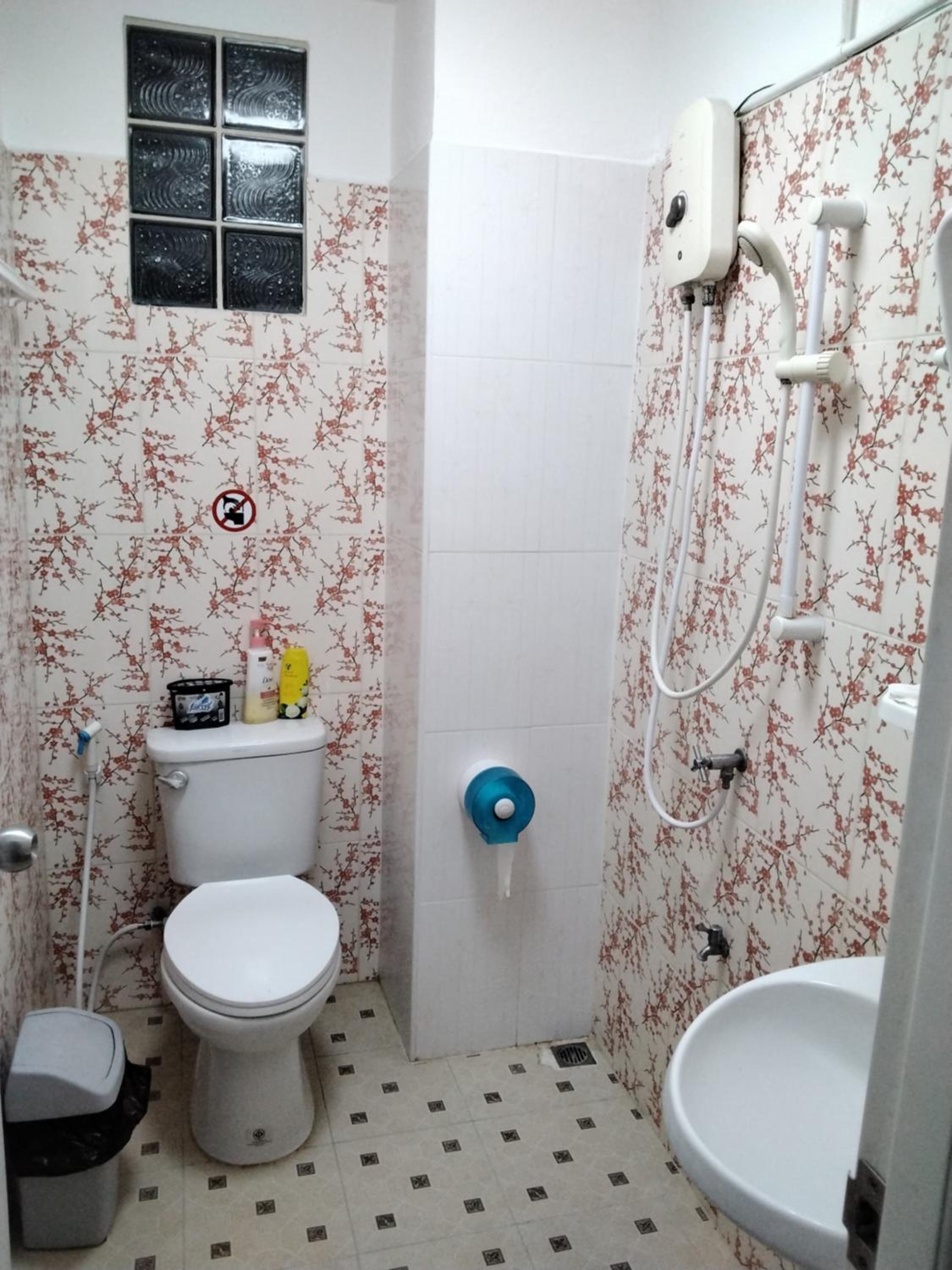 Danee Hostel