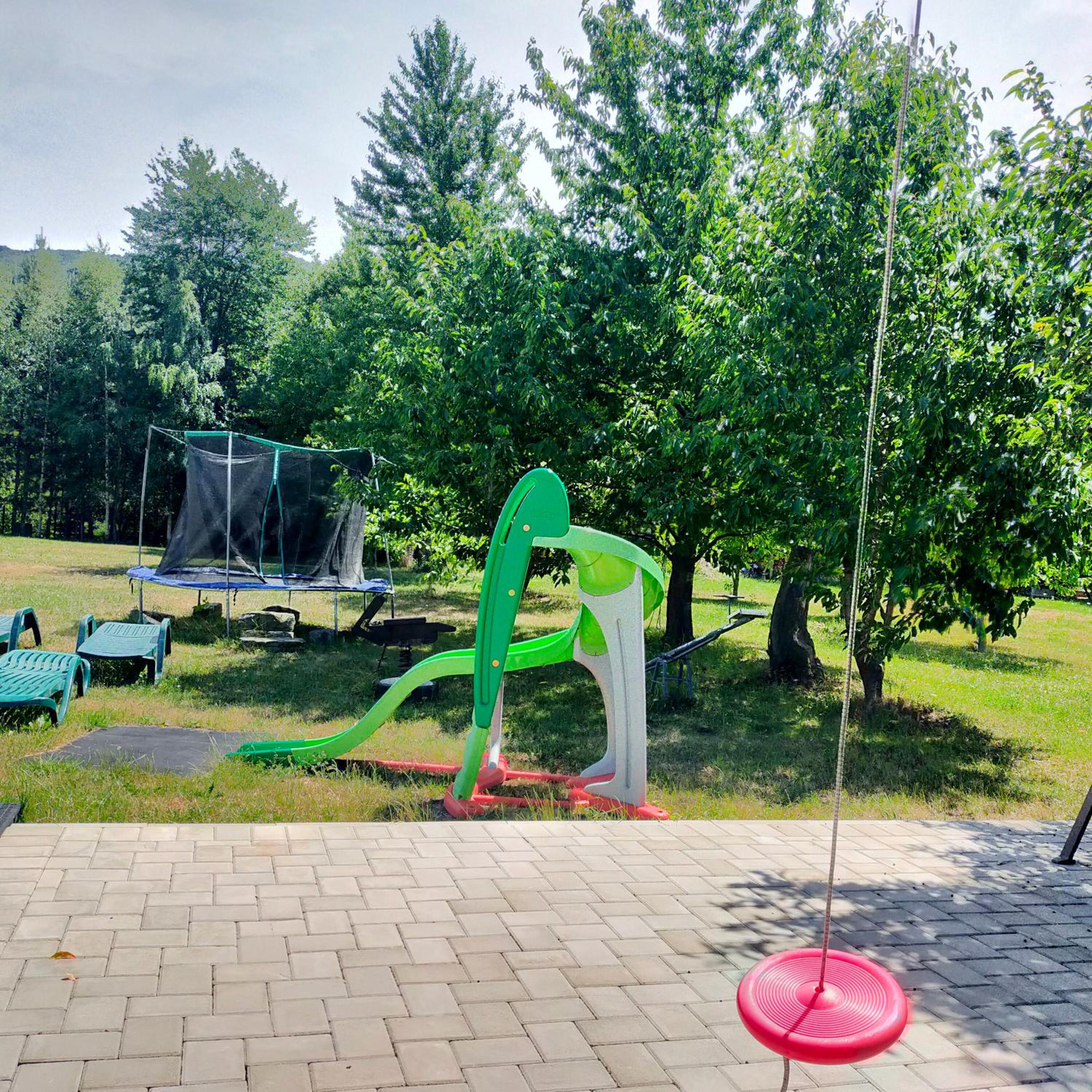 Photo 33