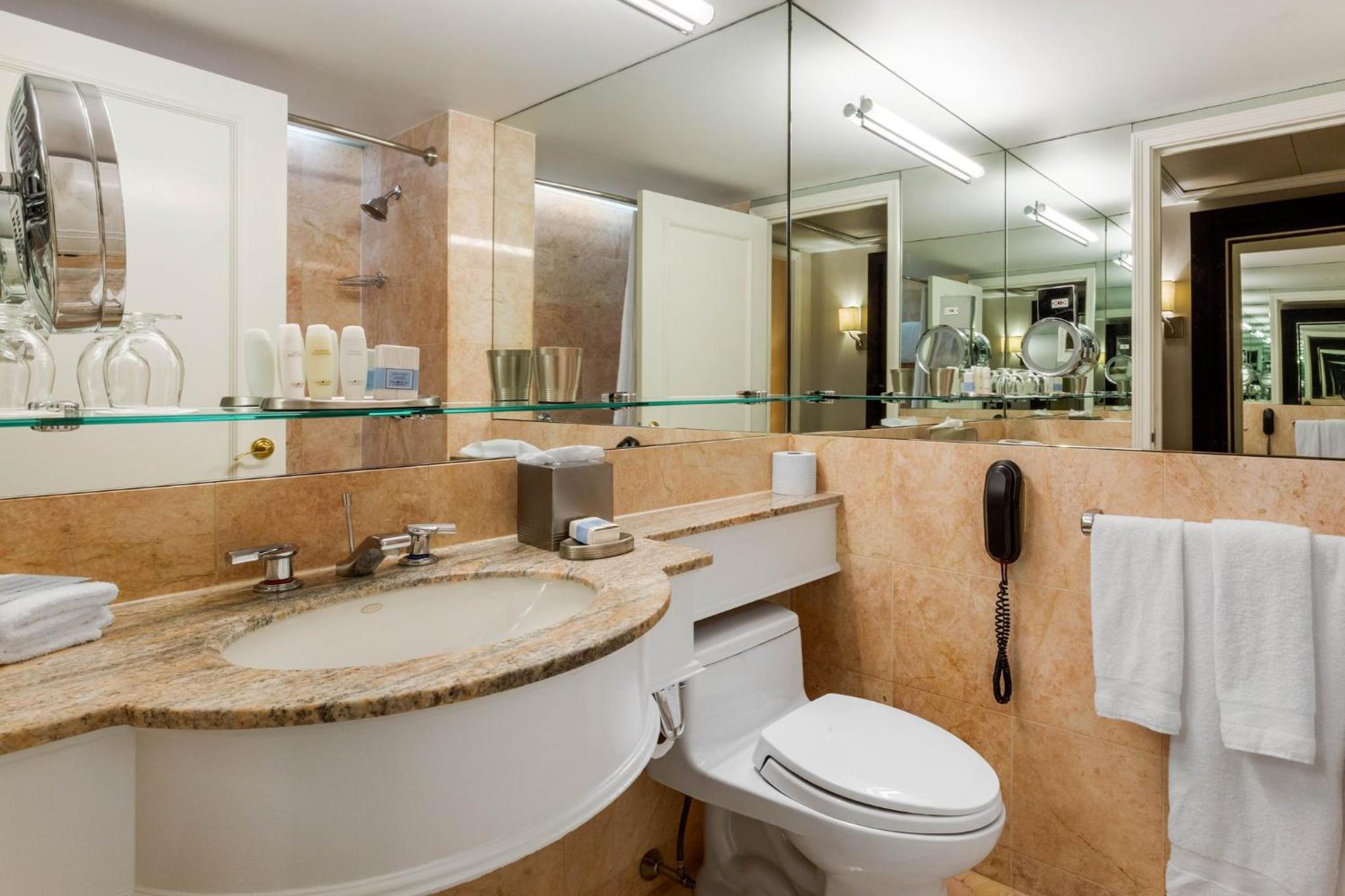 Omni Berkshire Place 3