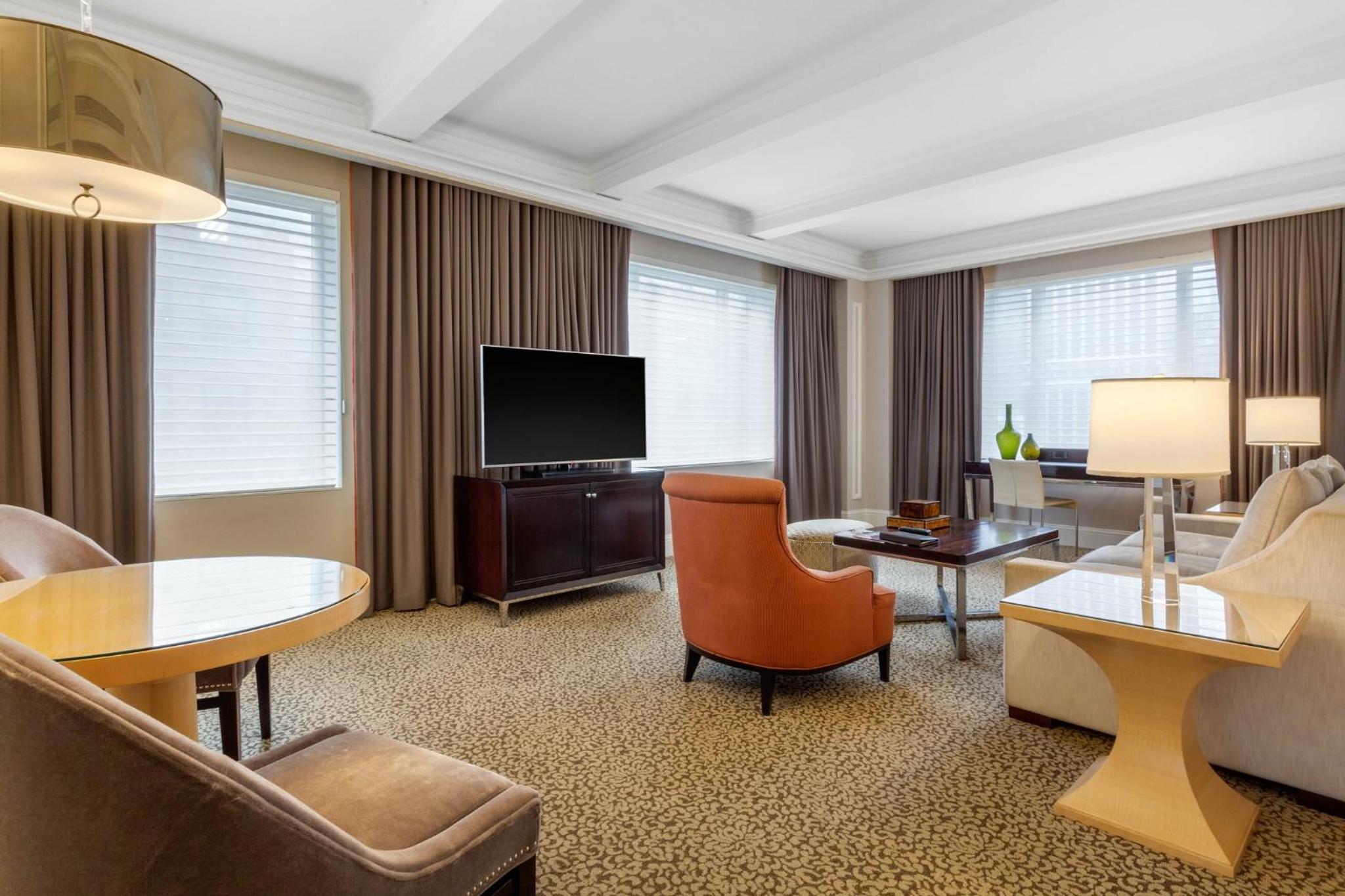 Omni Berkshire Place 14