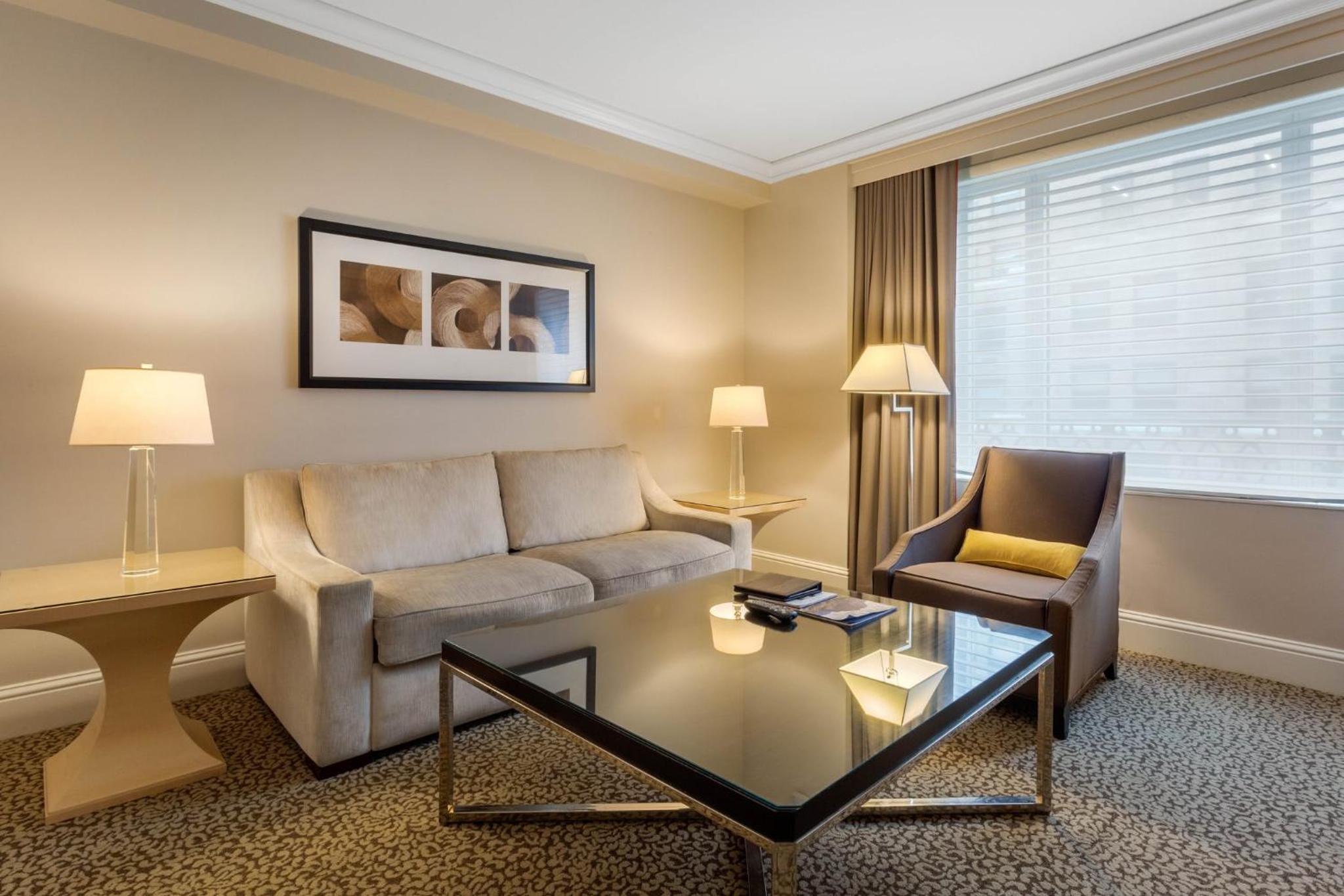 Omni Berkshire Place 16