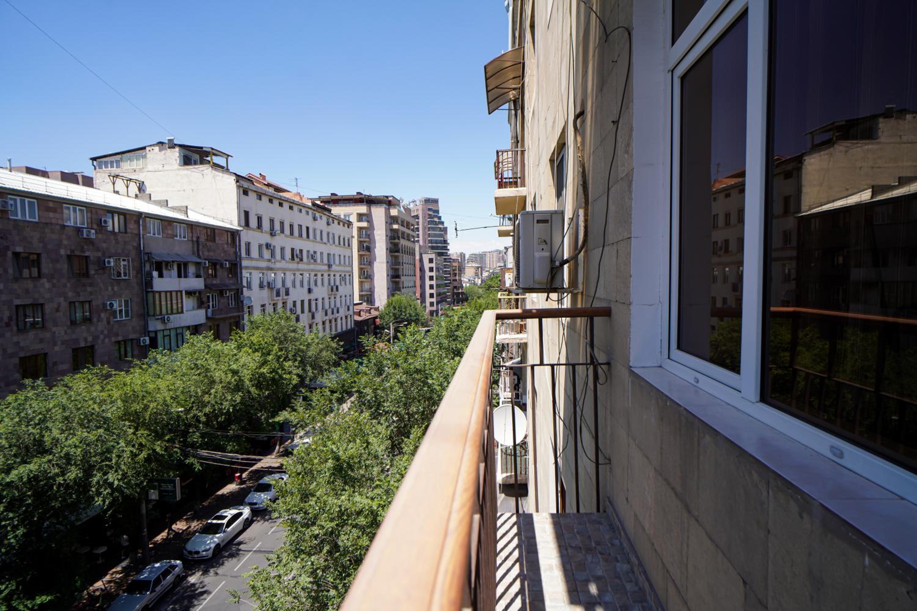 1-BDR comfort apartment near Opera house