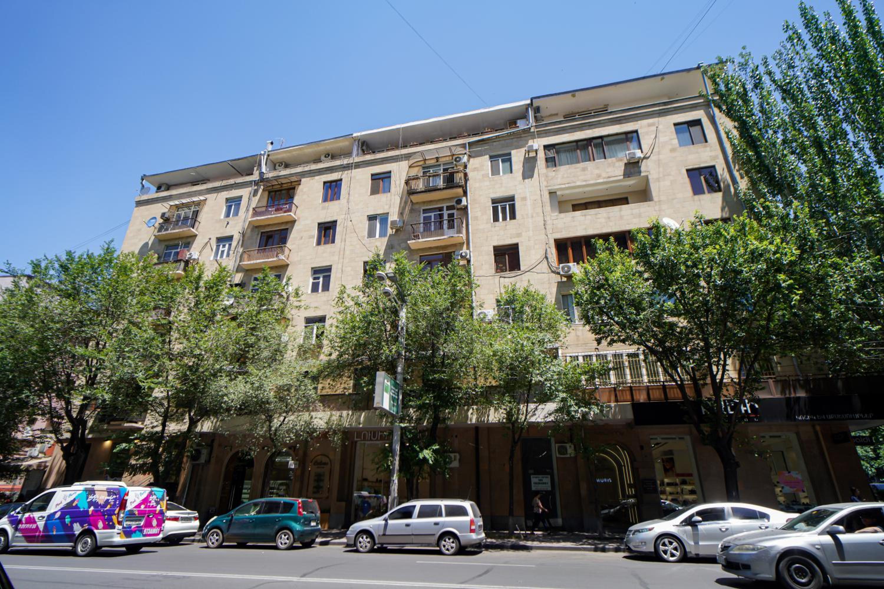 1-BDR comfort apartment near Opera house