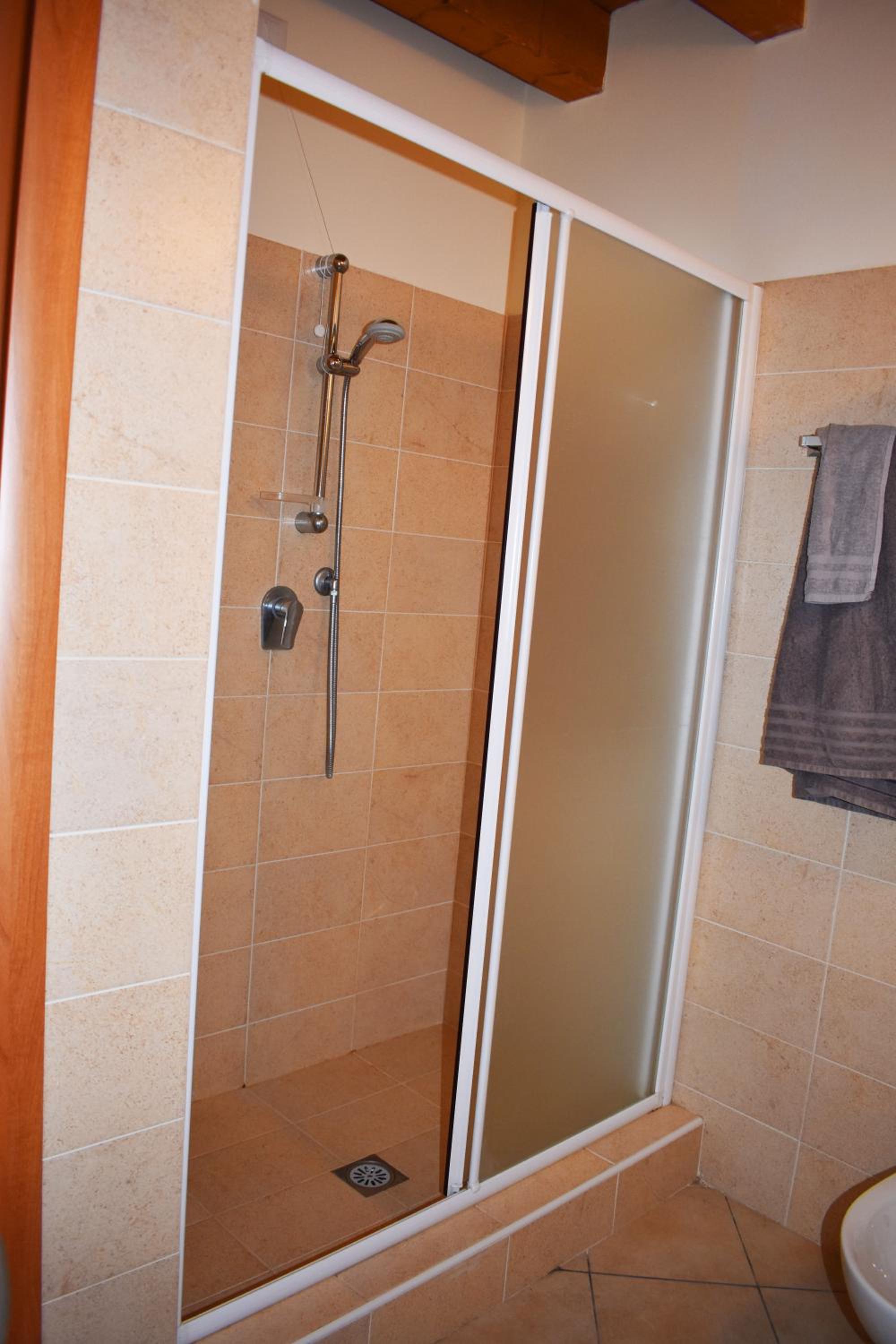Photo 38