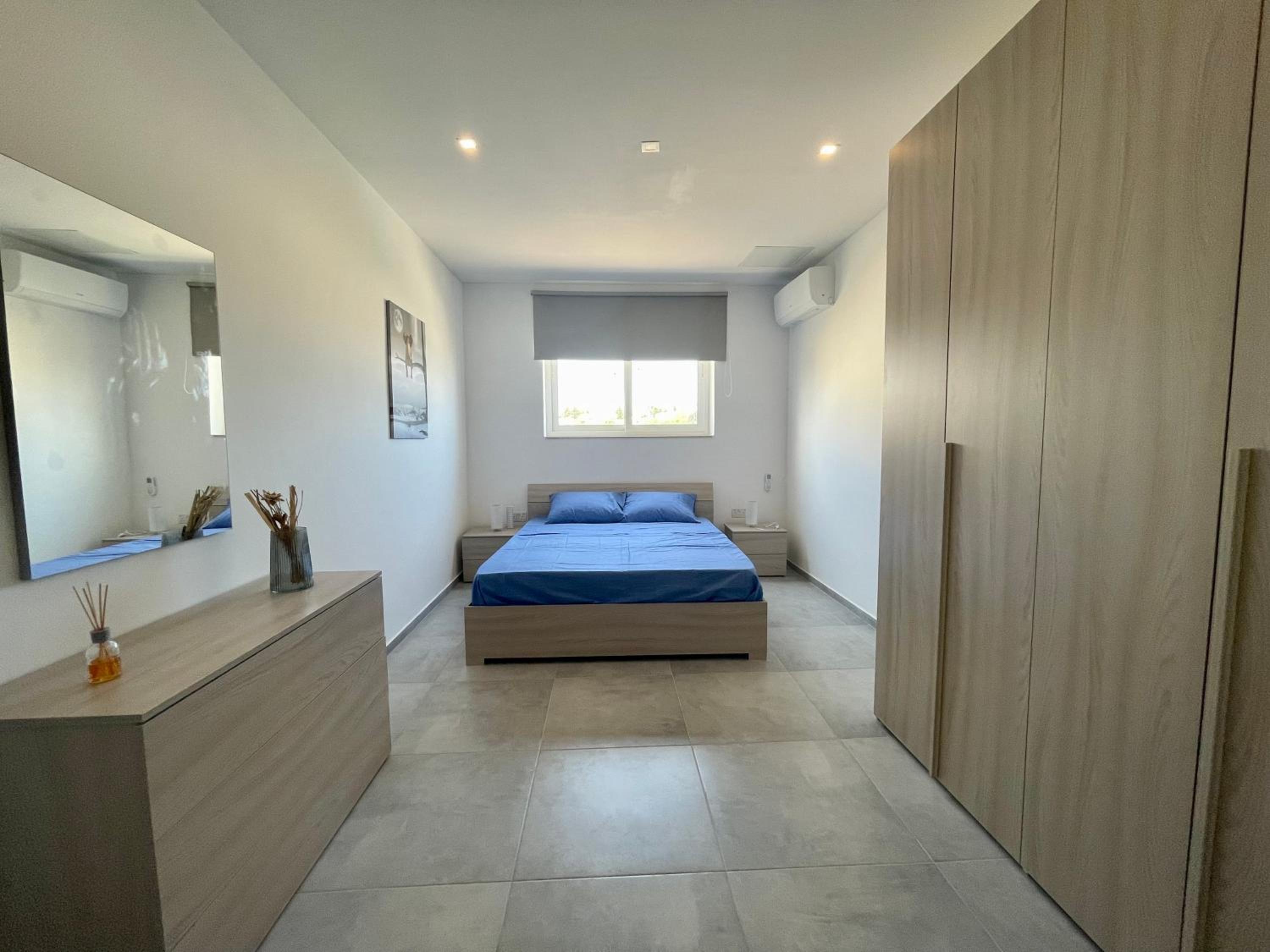 190 Sqm Apartment in Swieqi with Views and free high speed Wifi photo 2