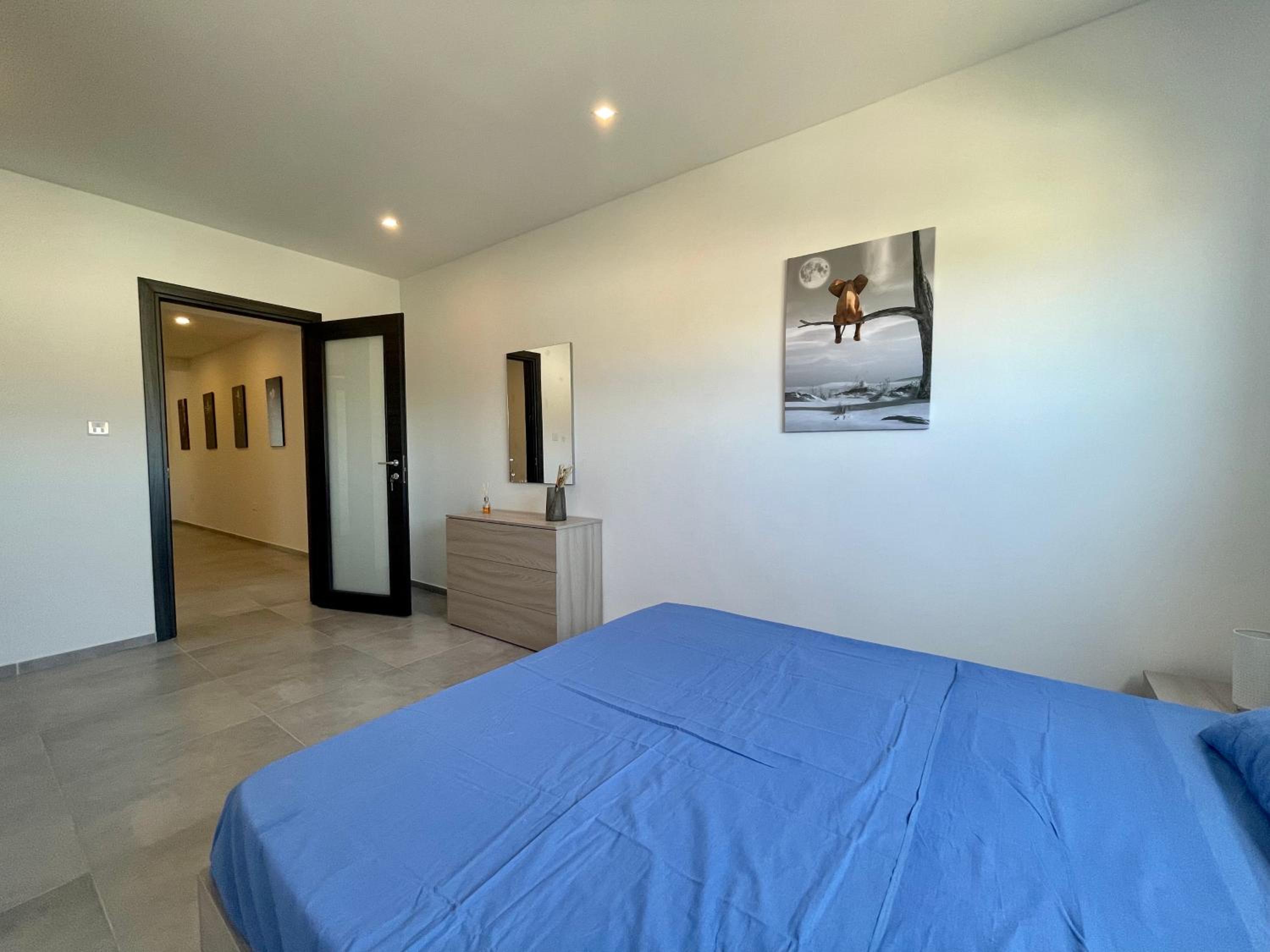 190 Sqm Apartment in Swieqi with Views and free high speed Wifi photo 3