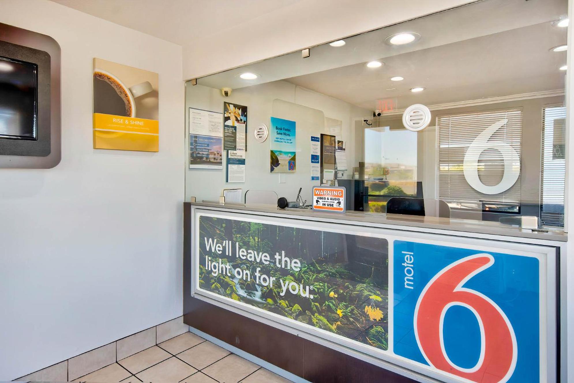 Vallejo Vacations - Motel 6-Vallejo, CA - Six Flags West - Property Image 42