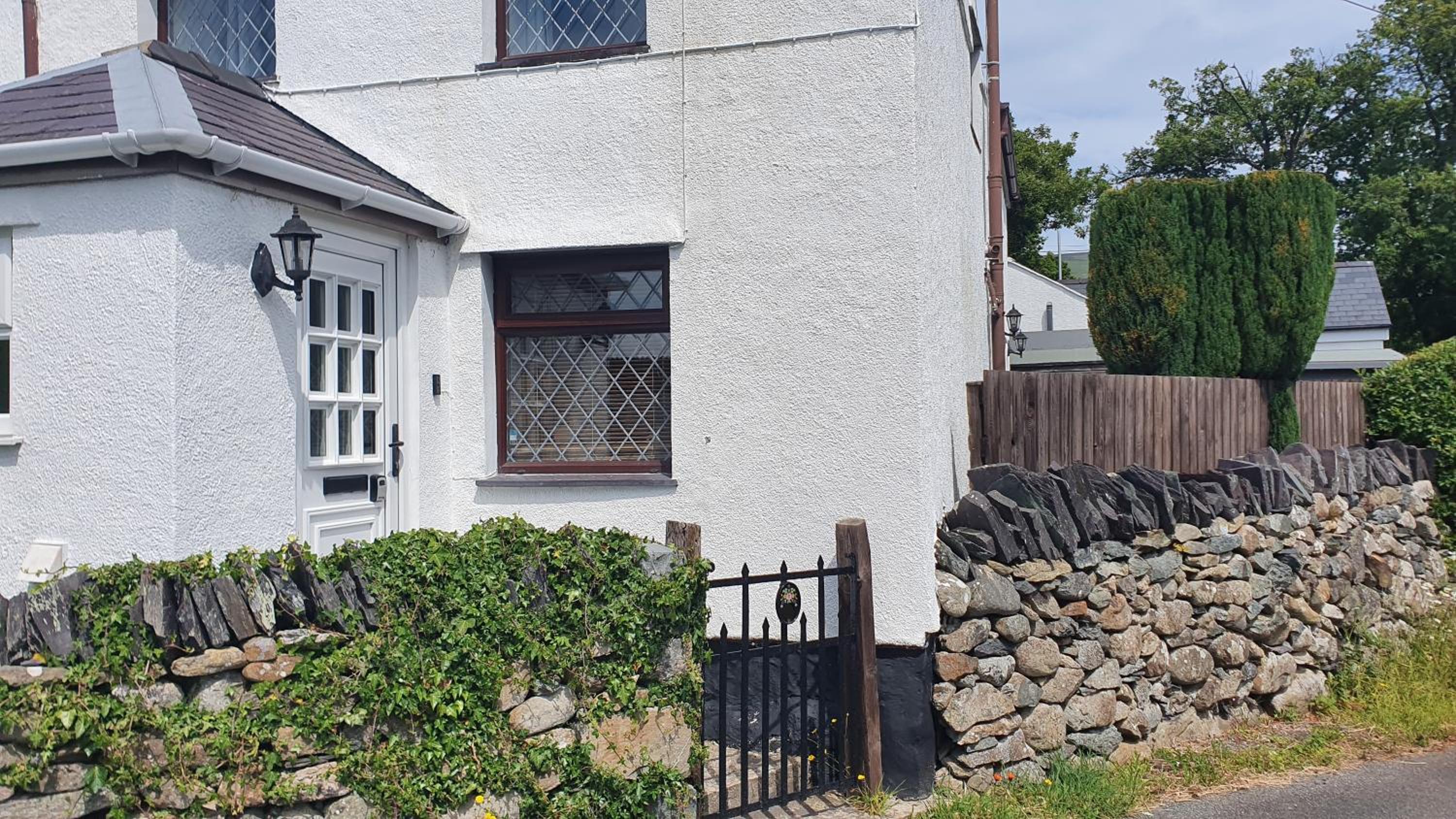 Green Cottage view 4