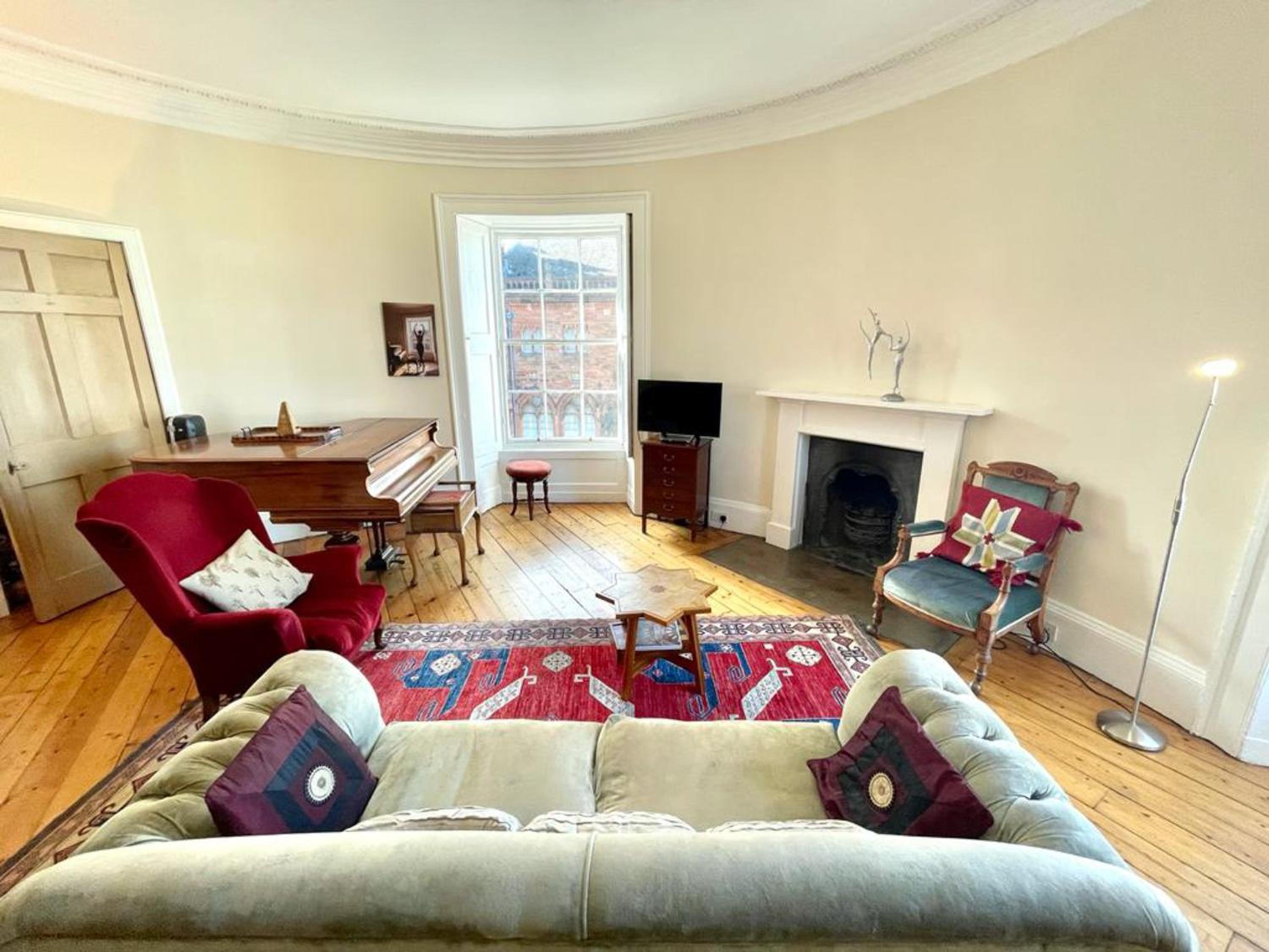 Incredible St Andrew's Sq - 2 bed in the sky