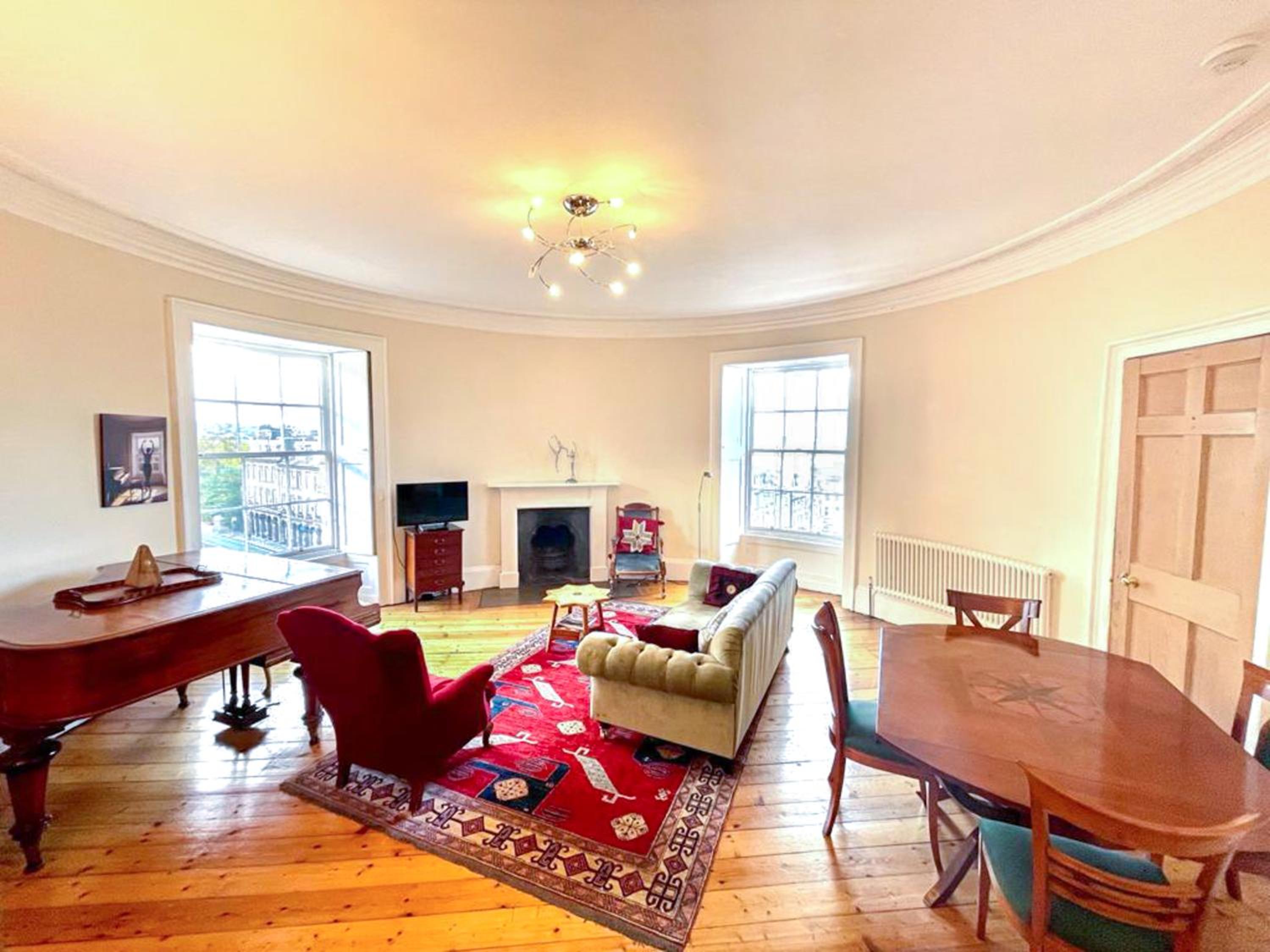 Incredible St Andrew's Sq - 2 bed in the sky