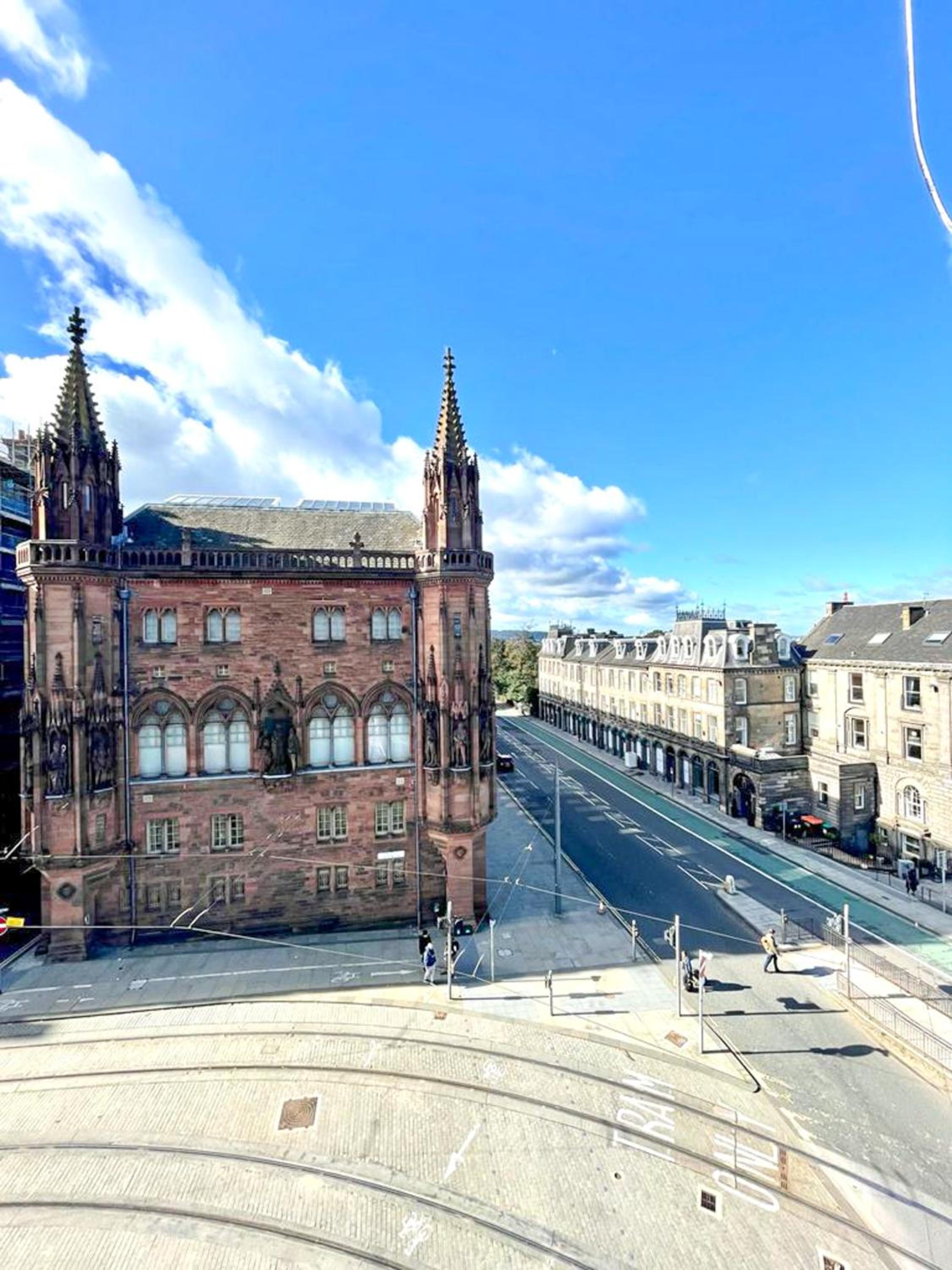 Incredible St Andrew's Sq - 2 bed in the sky