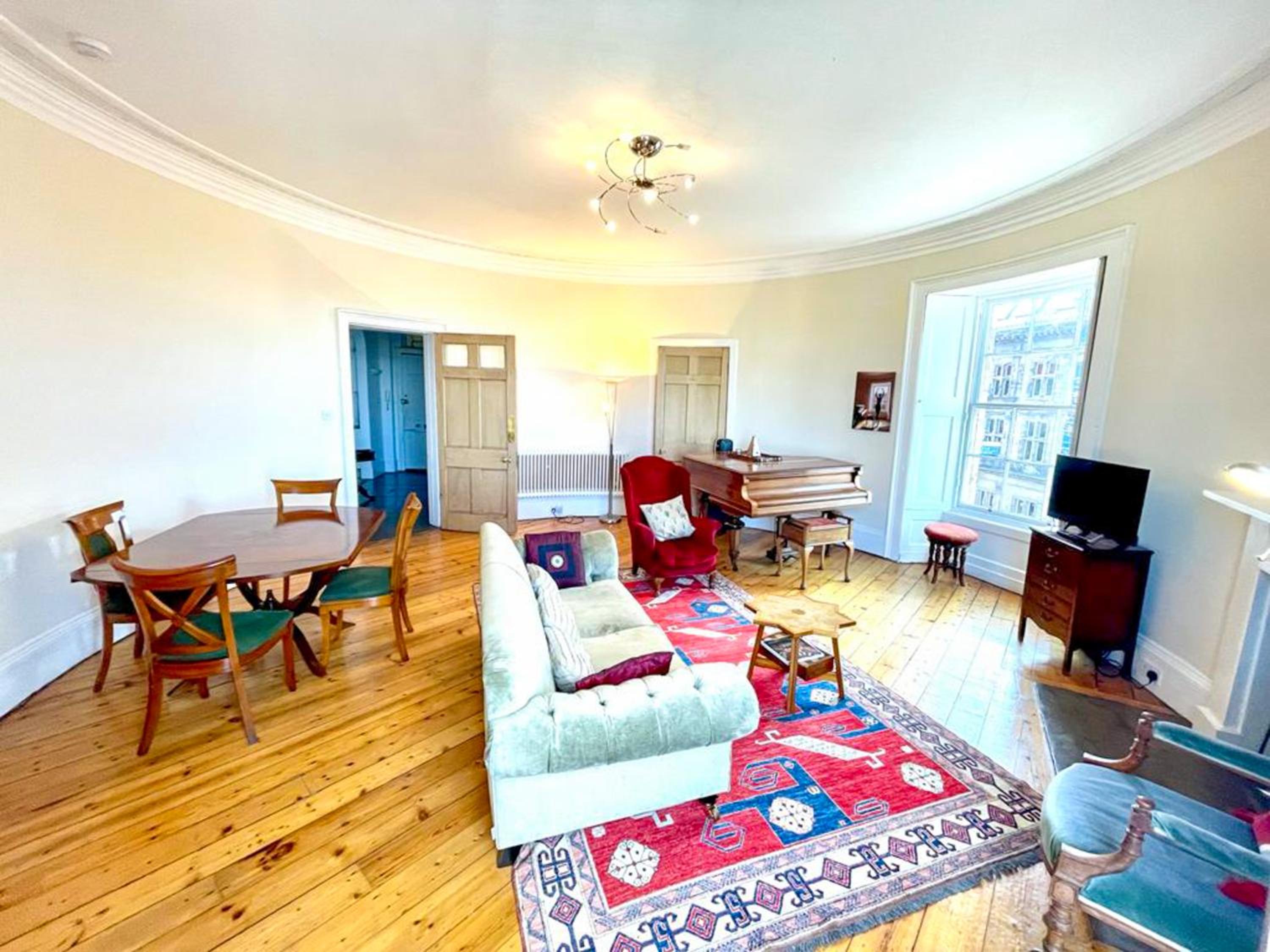 Incredible St Andrew's Sq - 2 bed in the sky