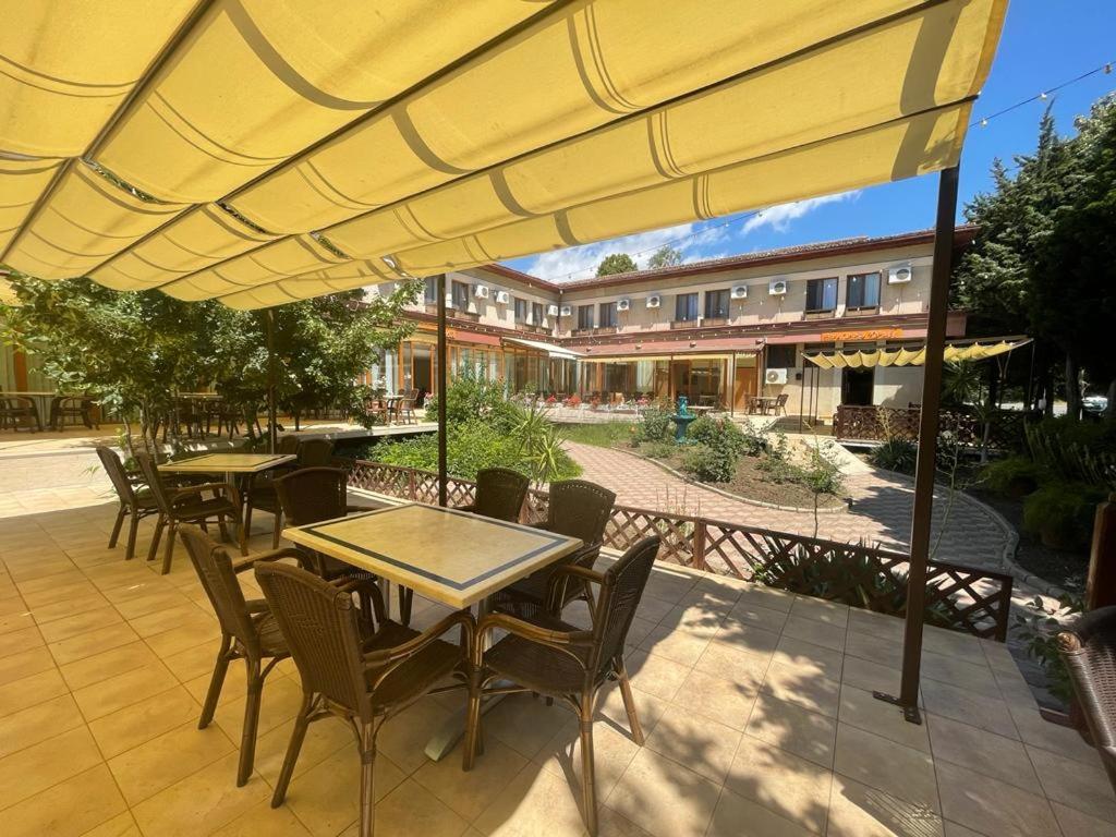 outdoor BBQ area