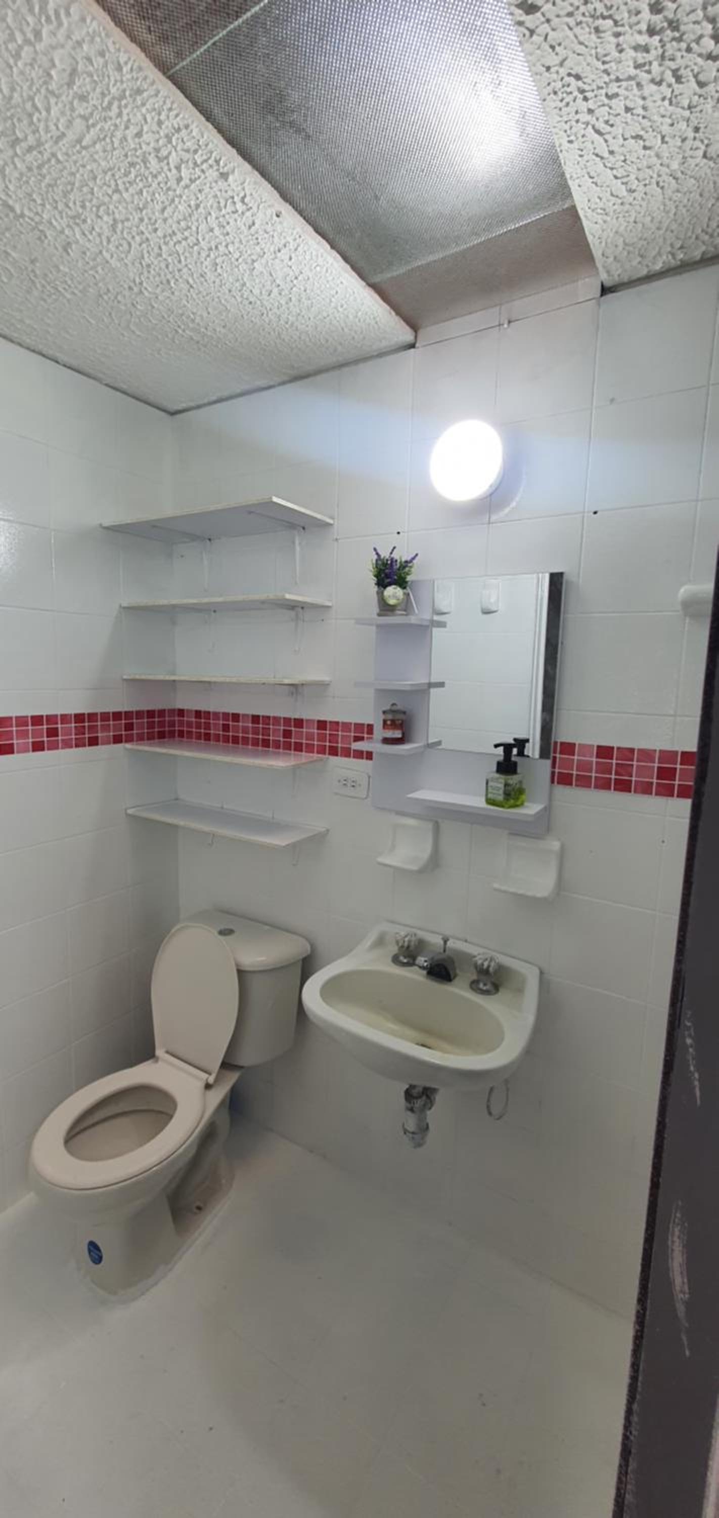 Portal Norte 170 ACOGEDORAS HABITACIONES CON TODOS LOS SERVICIOS