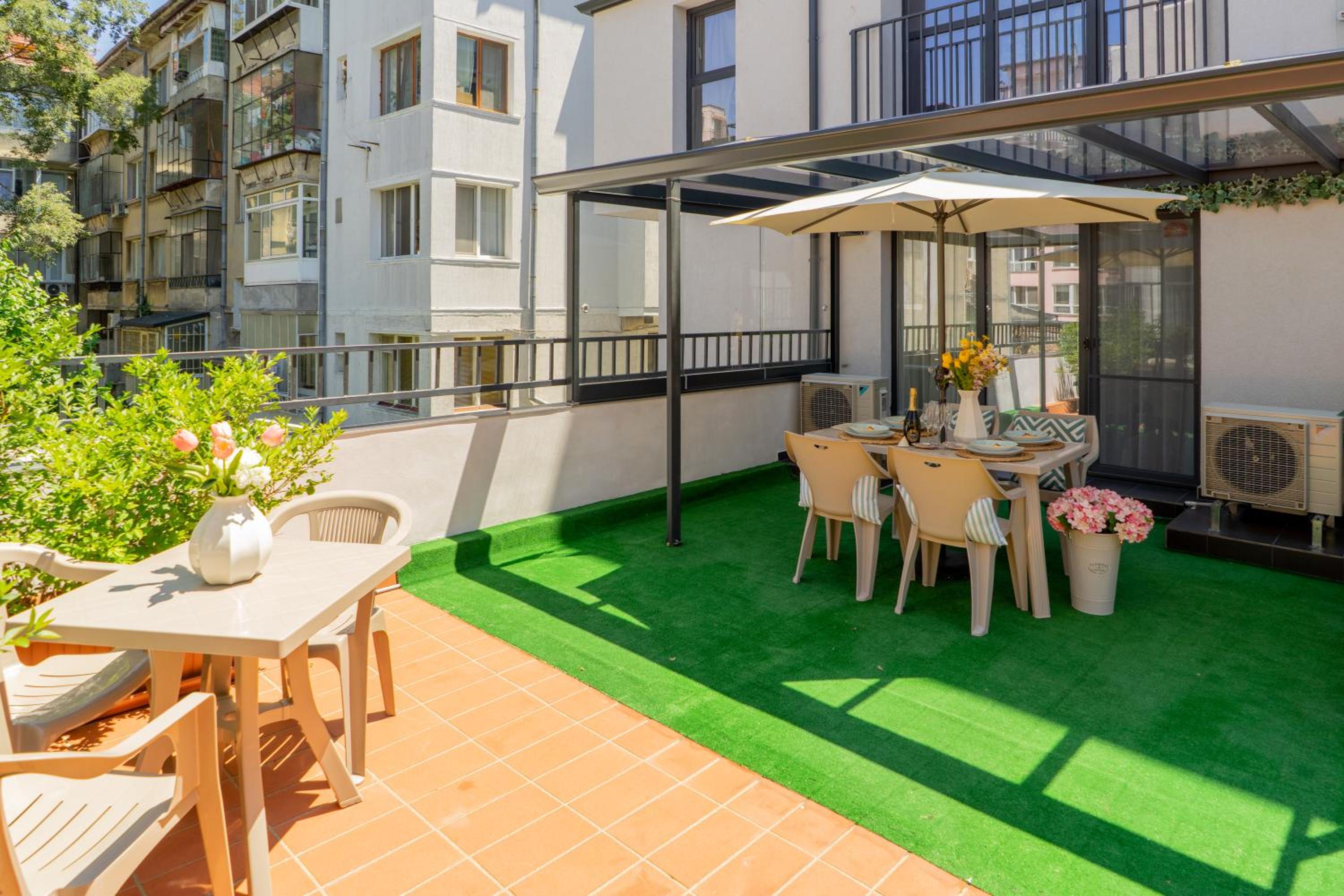 balance & terrace