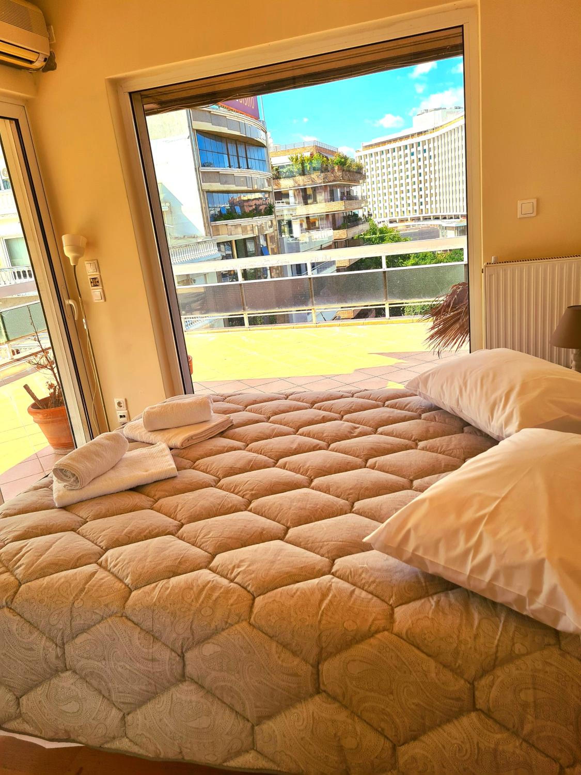 Downtown, penthouse apartment with great view, Pagkrati