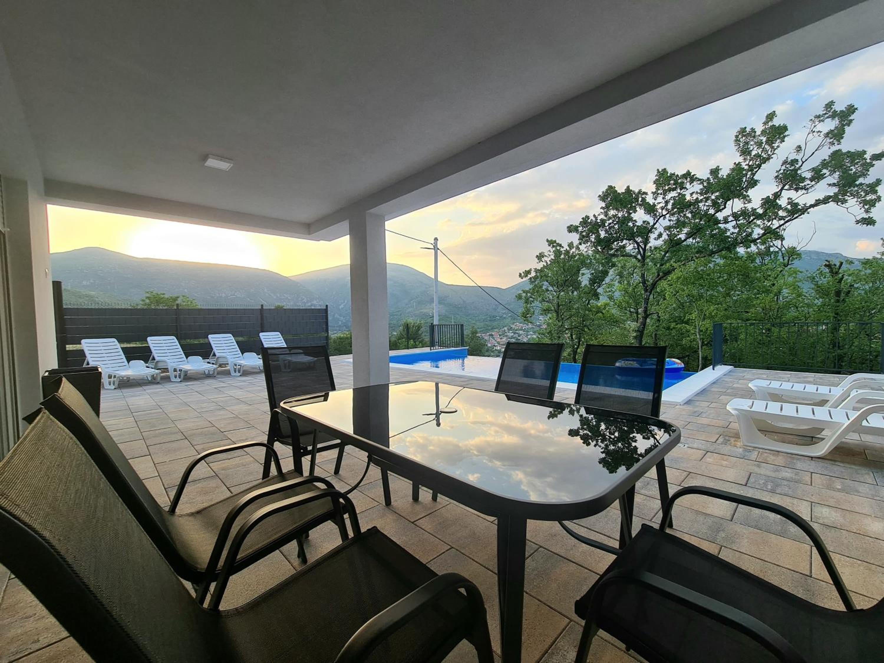 Holiday Resort Bevel en Mostar — balance & terrace