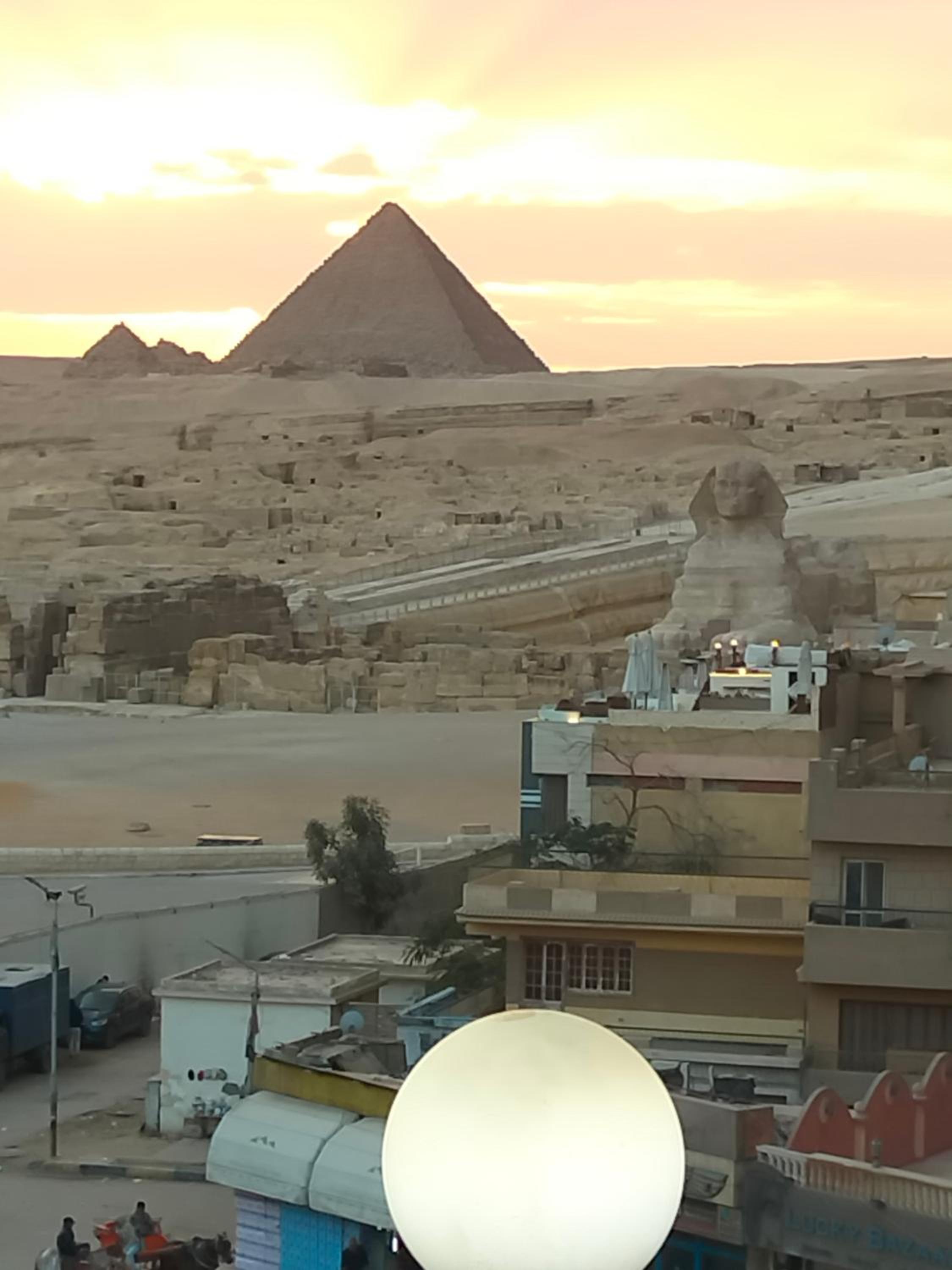 Golden Pyramids view guest house