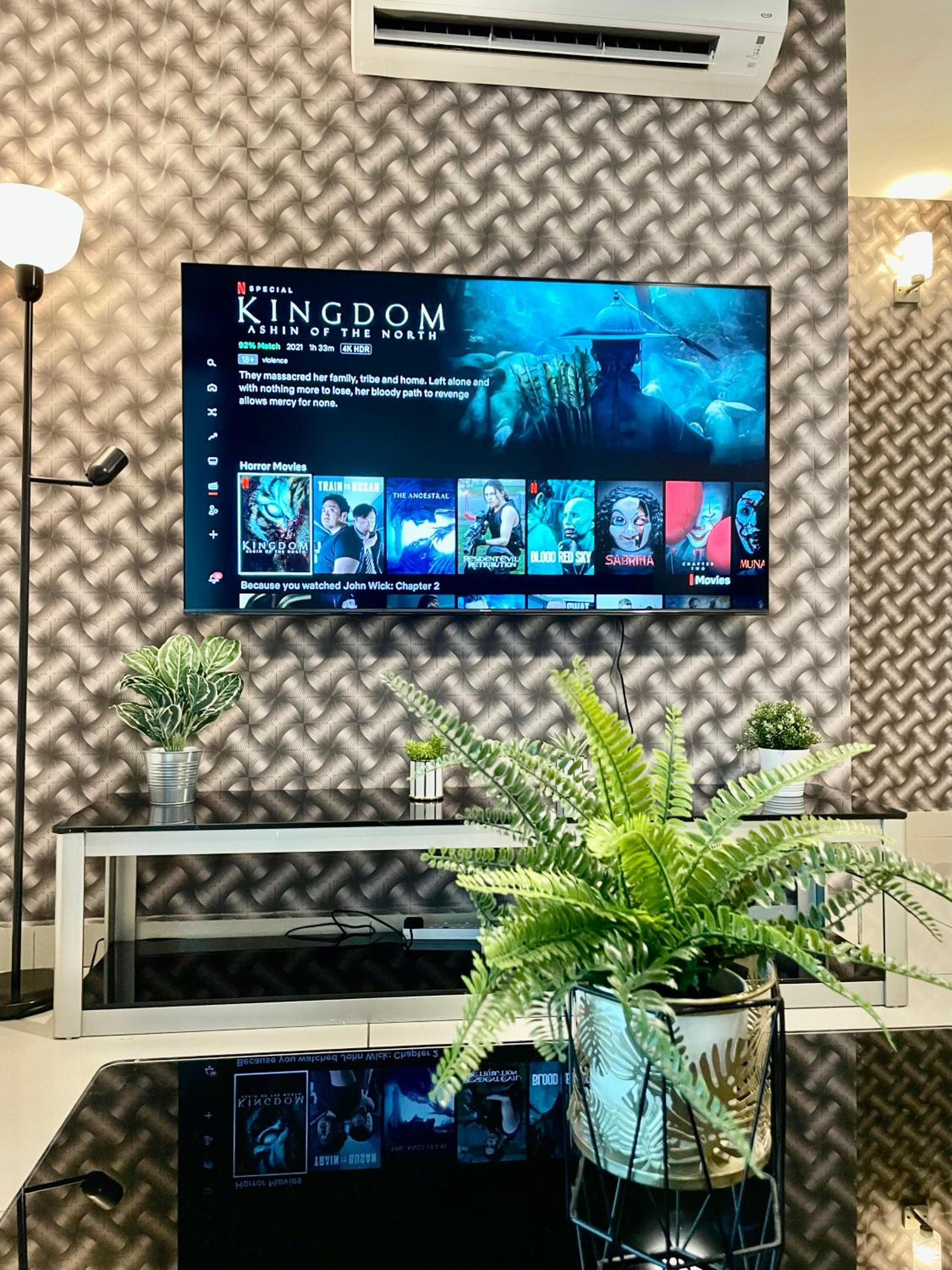KSL City Mall 7-10pax 2B2B Netflix-SmartTV 65inch