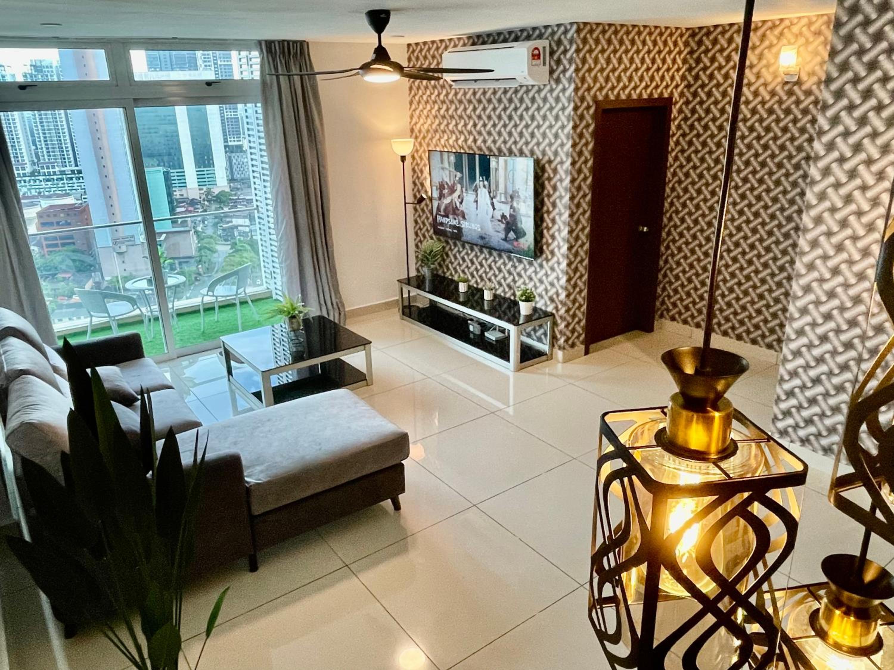 KSL City Mall 7-10pax 2B2B Netflix-SmartTV 65inch