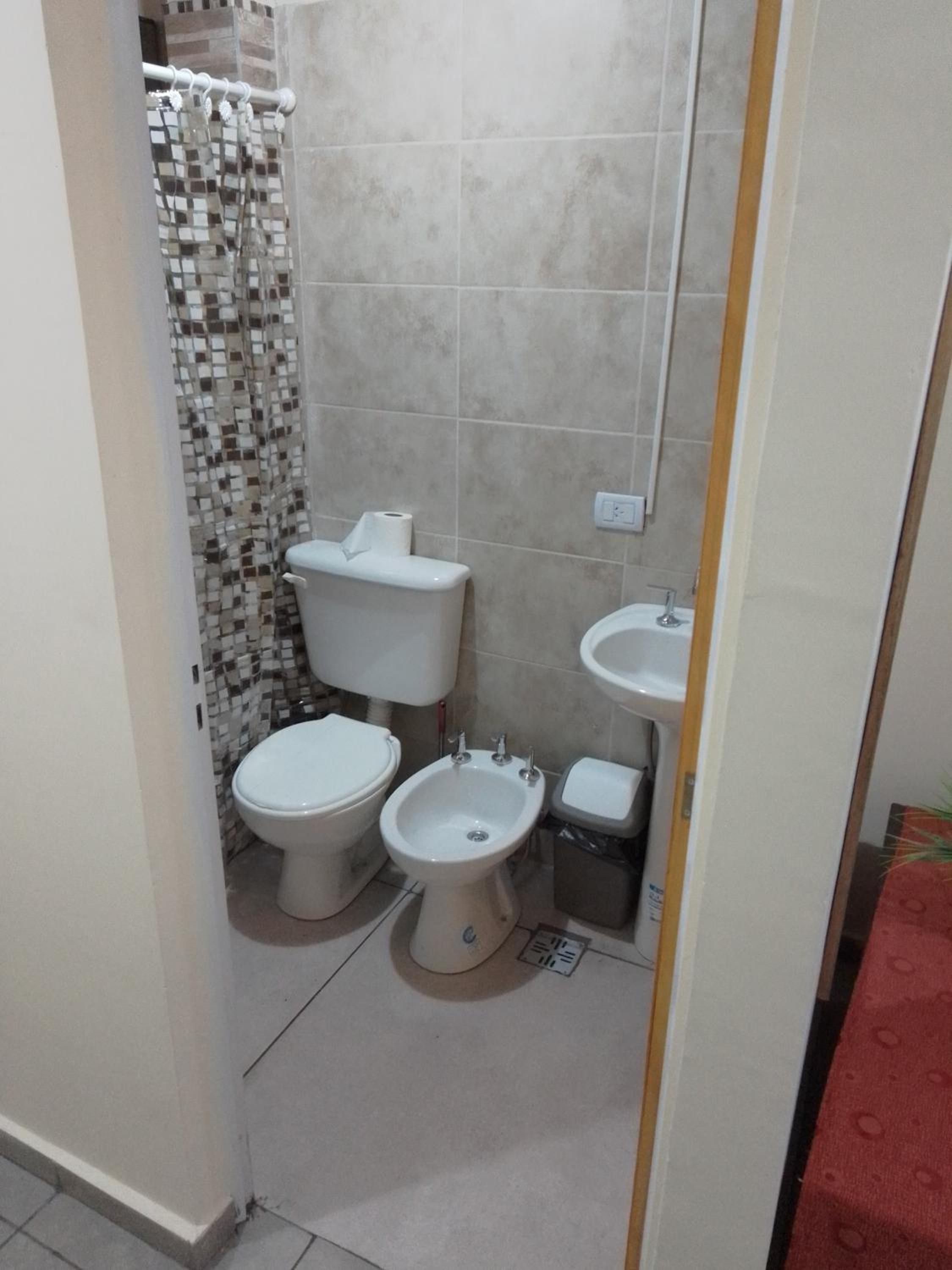 VC3 Habitación amplia con baño privado - sin aire acondicionado con ventiladores - Serena Alojamientos