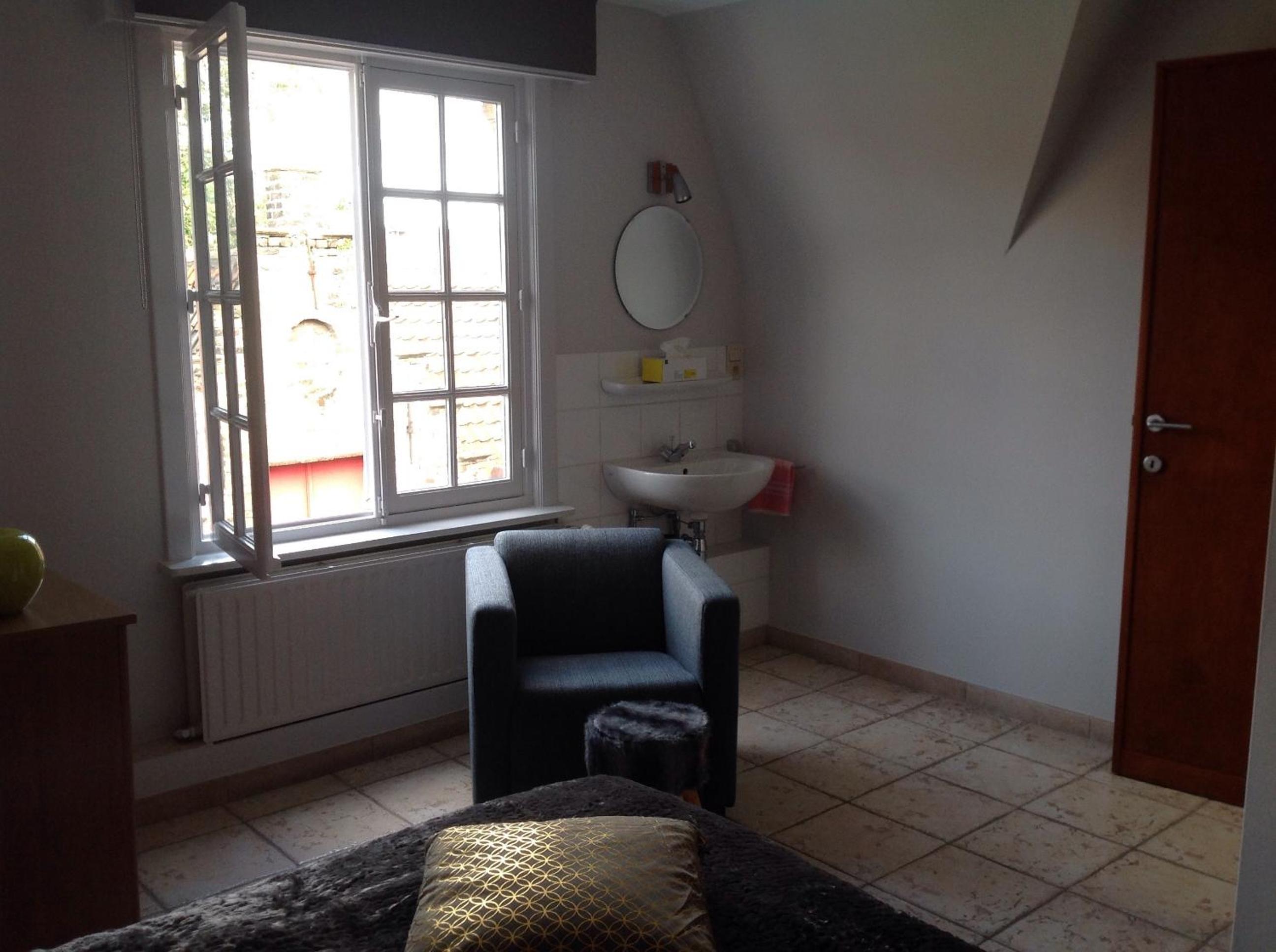 Bruges Vacations - Holiday Home 't Beertje - Property Image 2