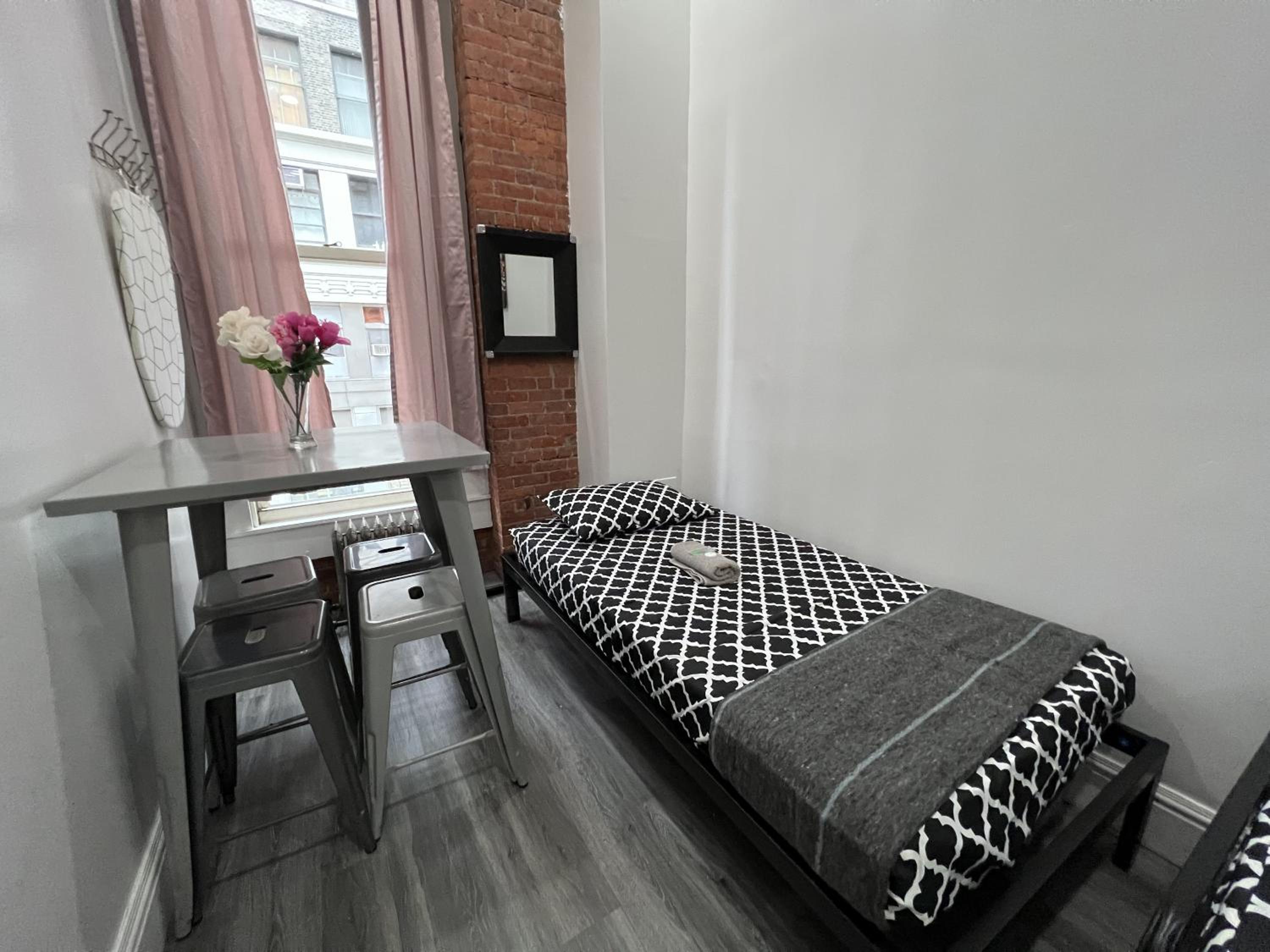 31 Street Broadway Hotel