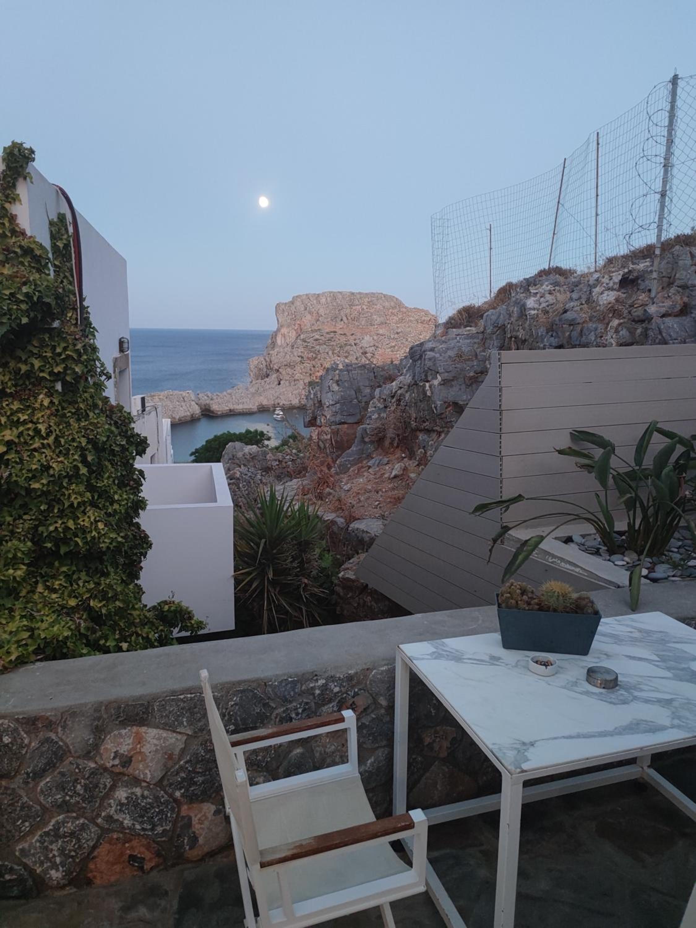 Lindos 4 me Apartment view 2