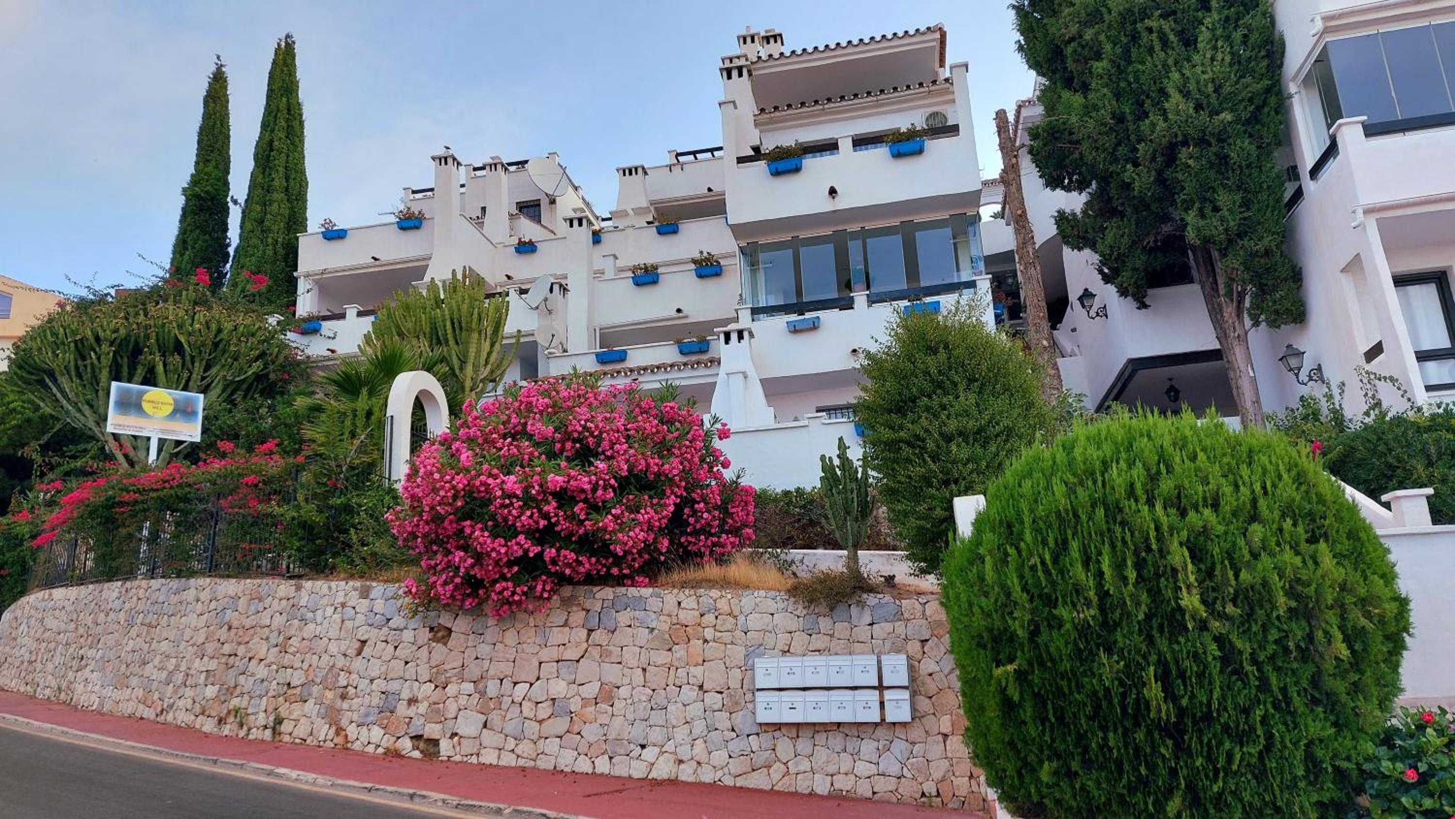 Happy Holiday Home! Pueblo Evita Charming Condo