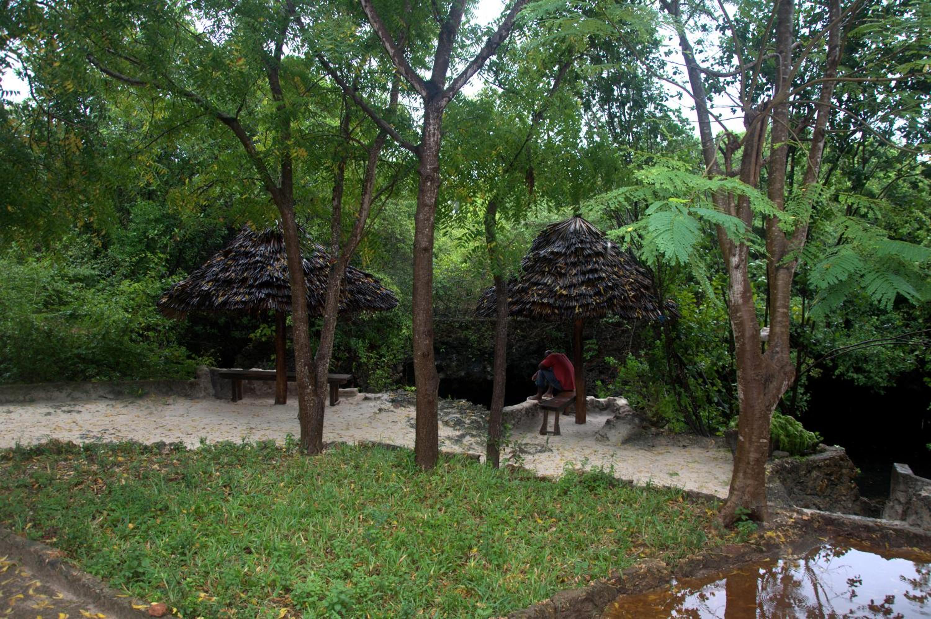 Baraka Aquarium Bungalows
