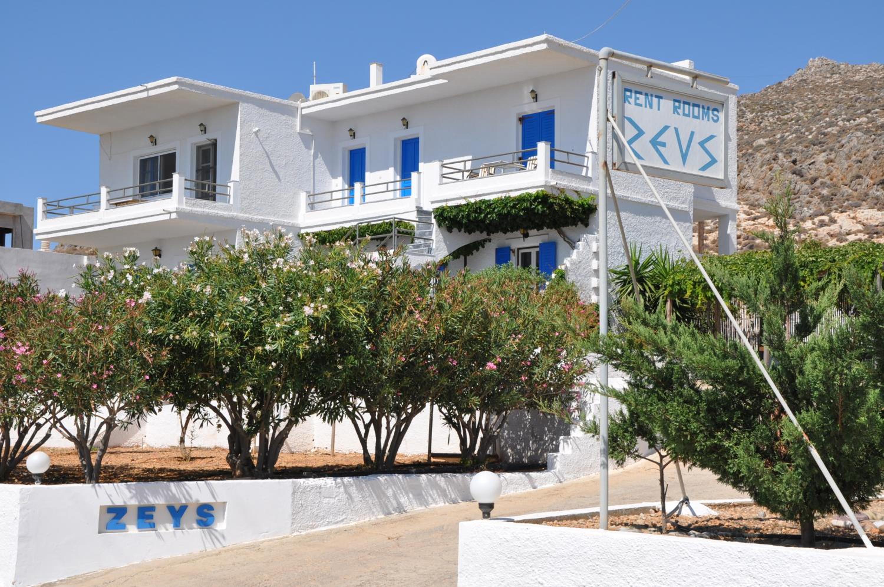 Zeus Apartments view 3