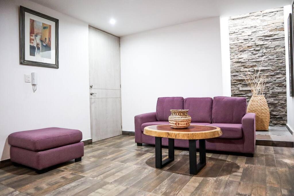 Moderno departamento a 3 cuadras de catedral view 5