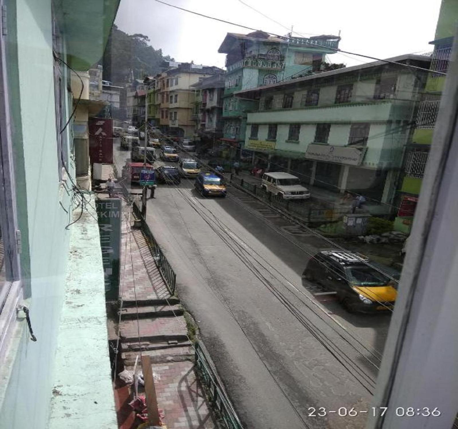 StayApart - Sikkim Regency view 2