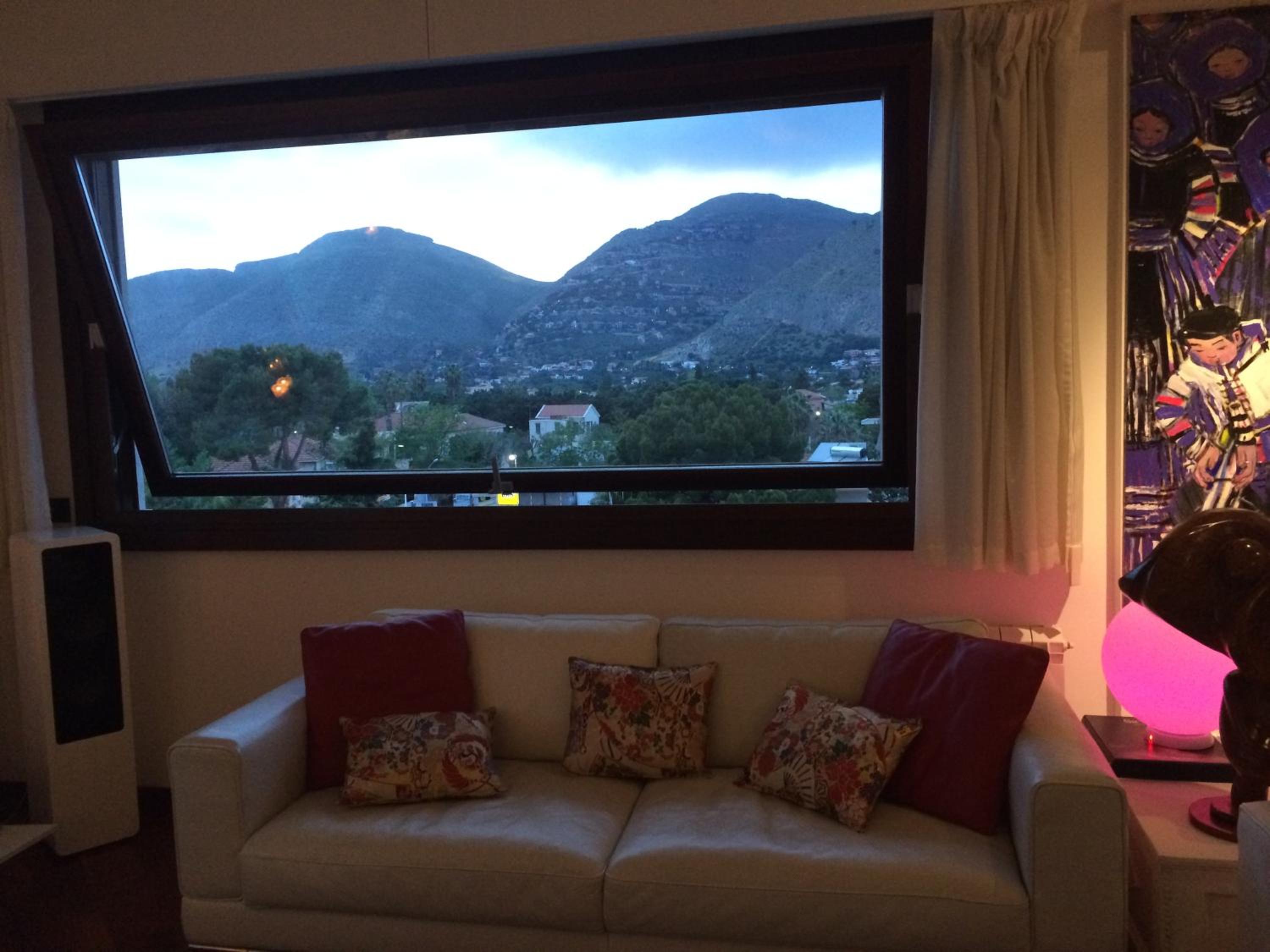 Mondello Luxury Apartment on the Beach