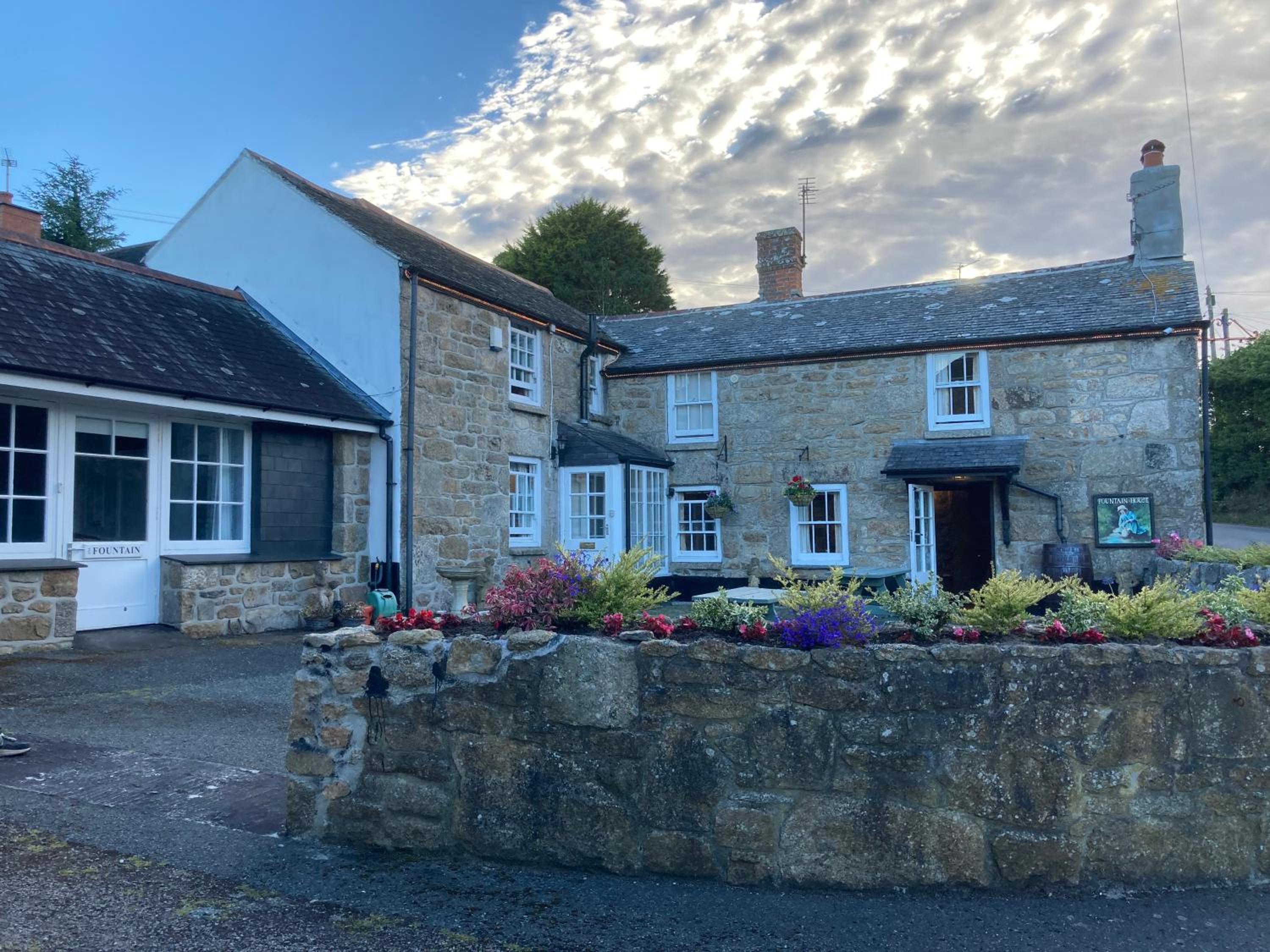 The Fountain Inn