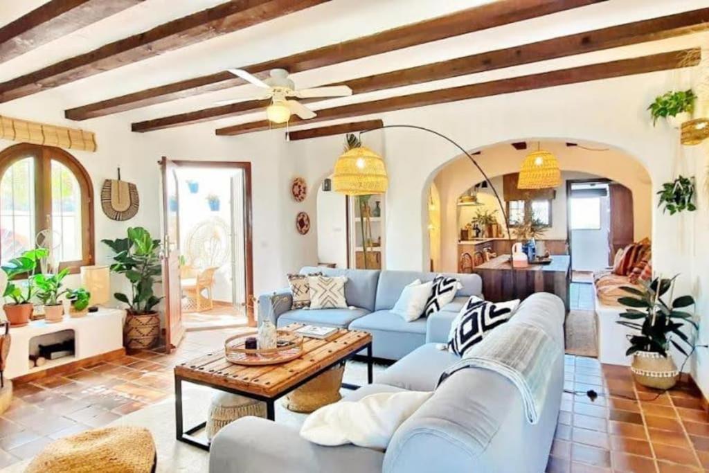 El Sarchal Bohemian holiday home with pool in Moraira