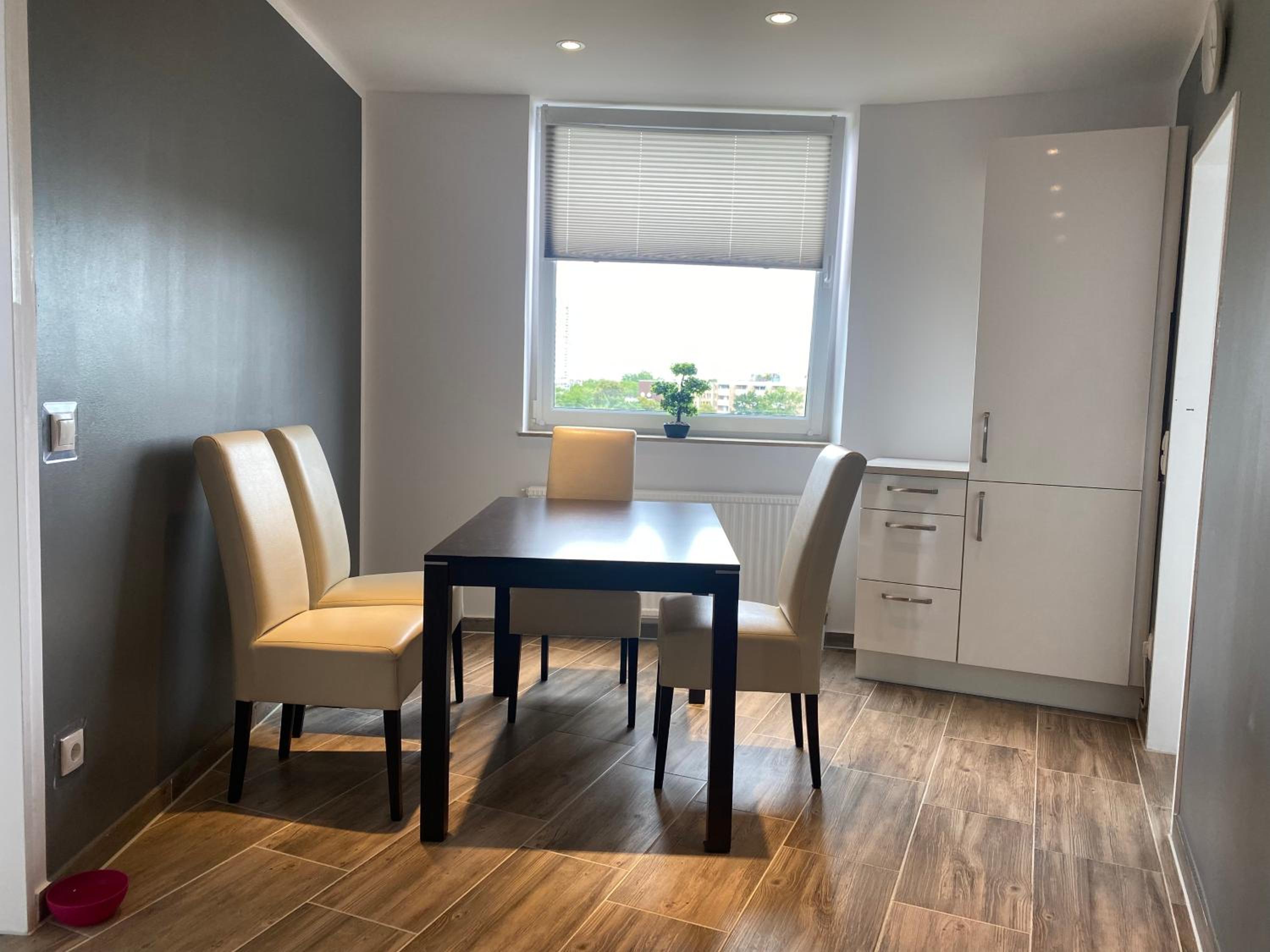 3 Zimmer Apartment Duisburg Homberg 7 Etage view 5