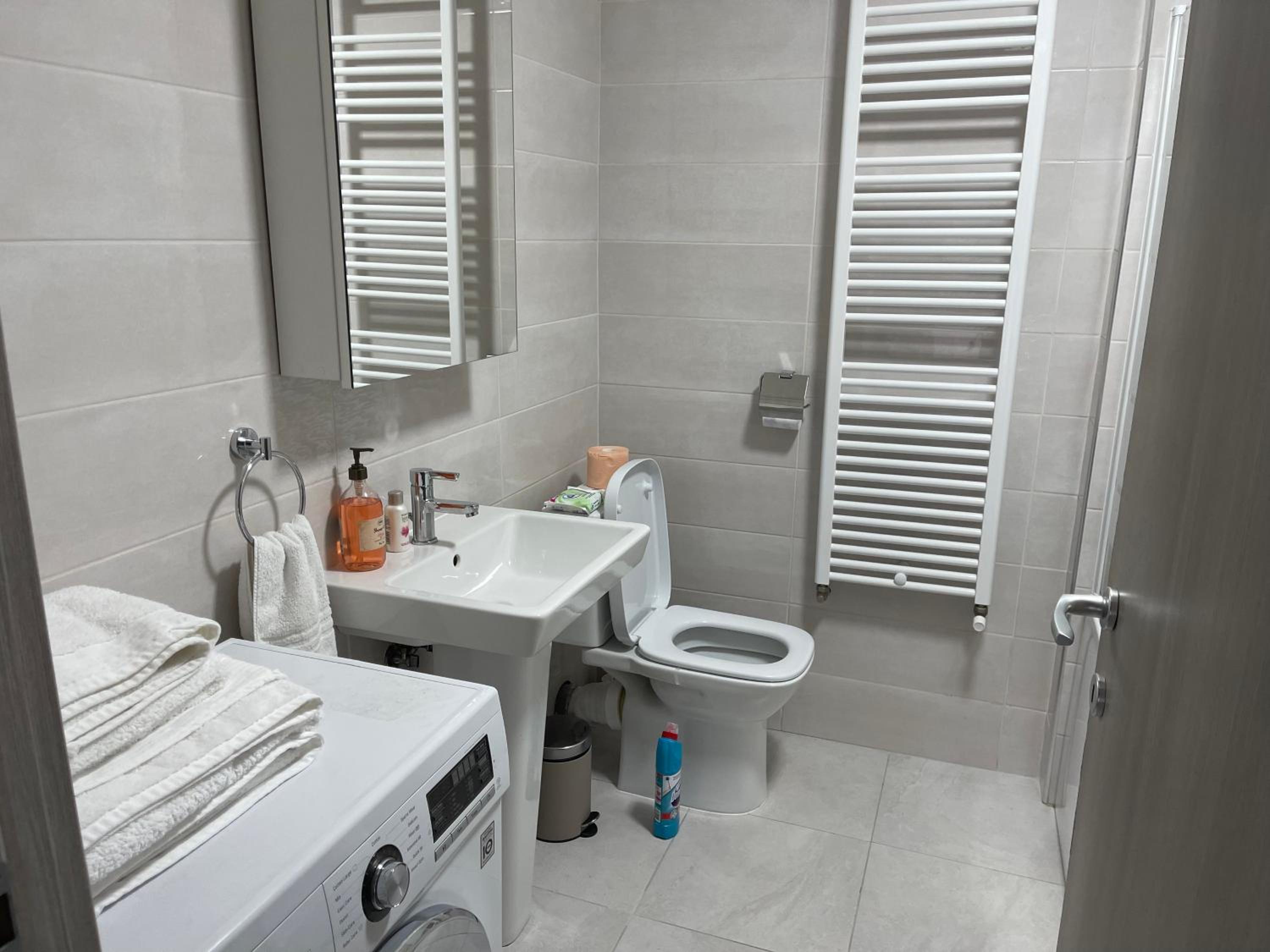 Moghioros Park Residence Apartment
